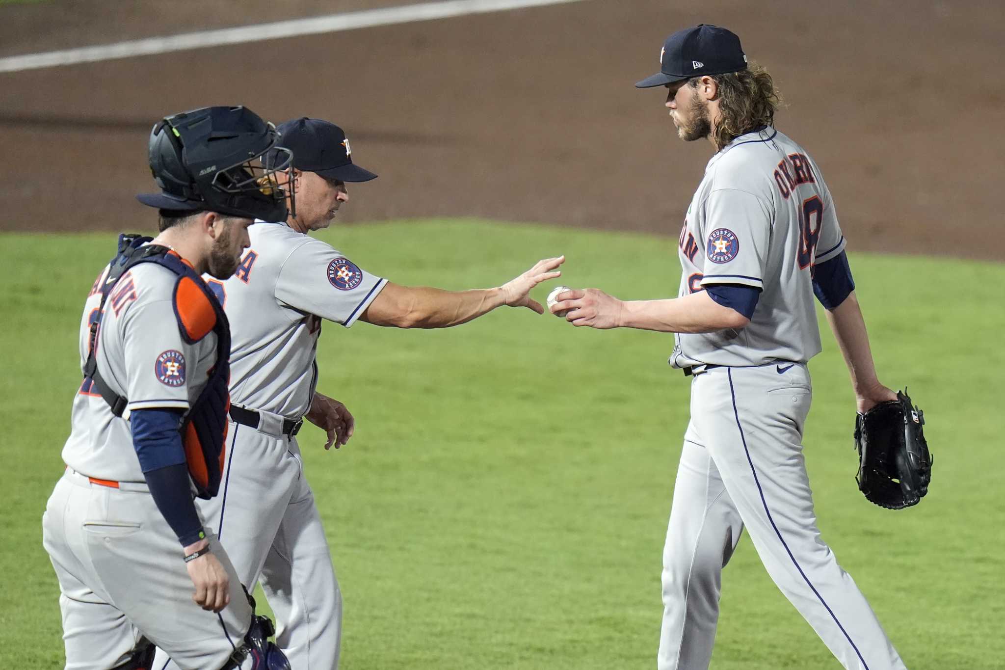 Houston Astros' bullpen can't hold late lead in loss to Tampa Bay Rays