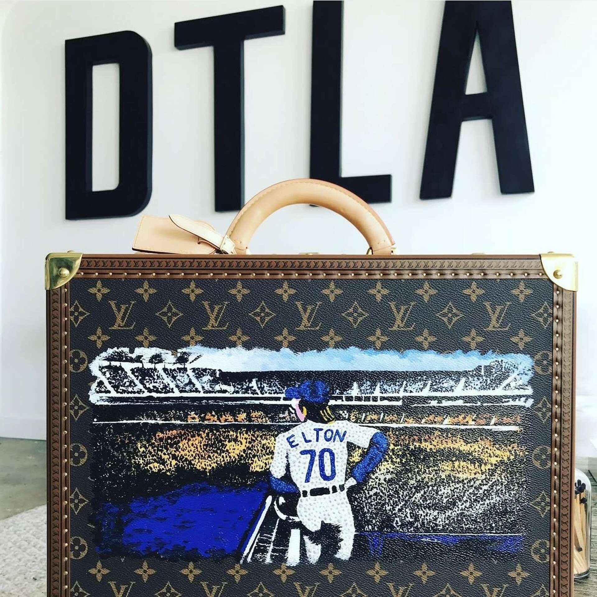 This Houstonian painted Goyard bags for Lauren Sánchez's bachelorette