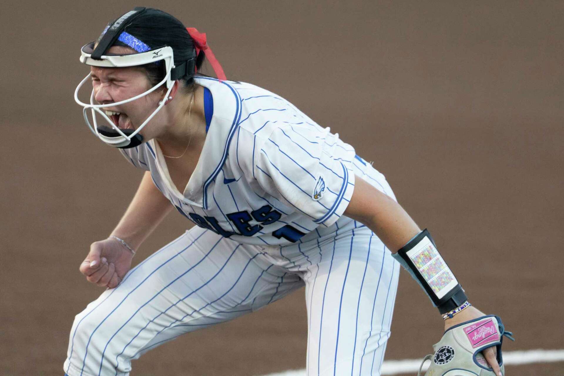 Barbers Hill reaches UIL state softball title game
