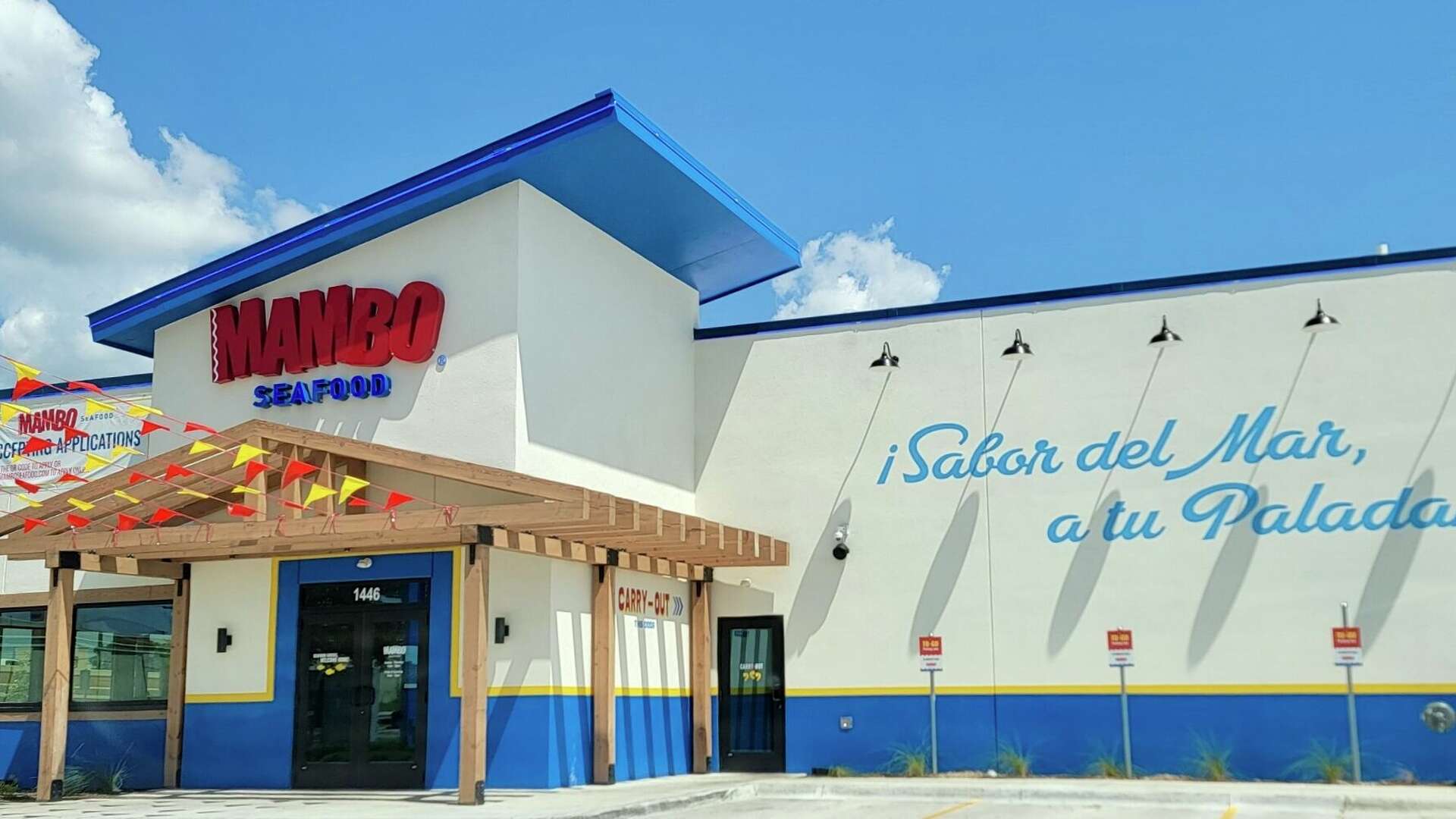 Mambo Seafood hooks a new spot while reeling in another in S.A.