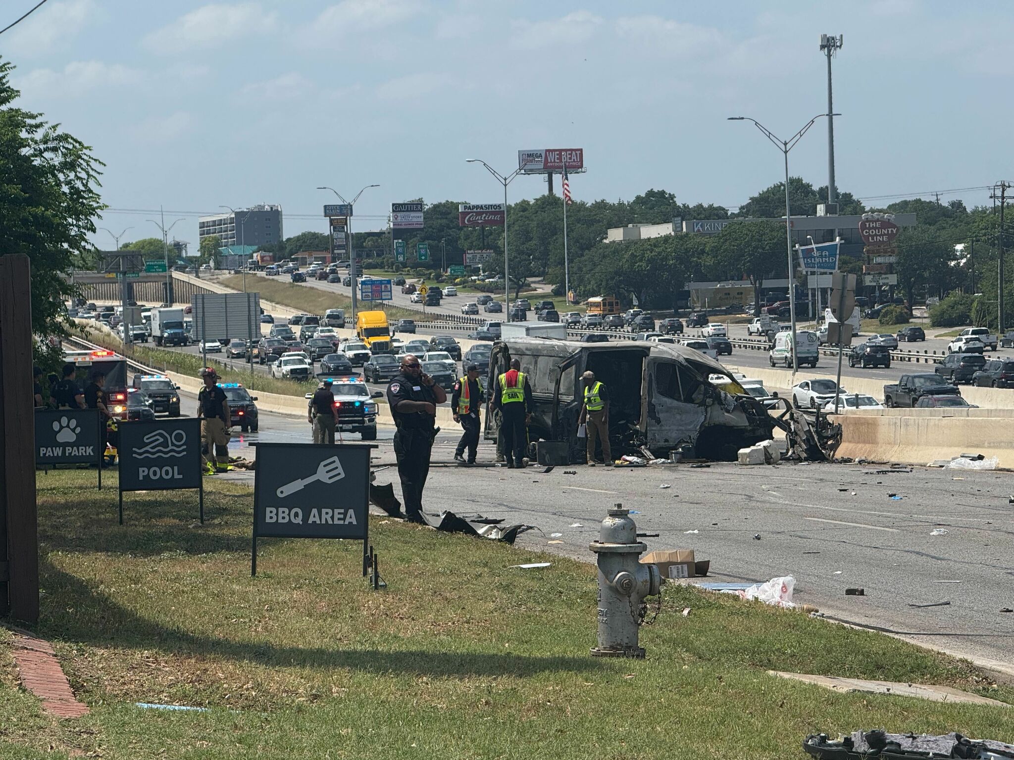 Deadly crash shuts down I-10 West near USAA complex