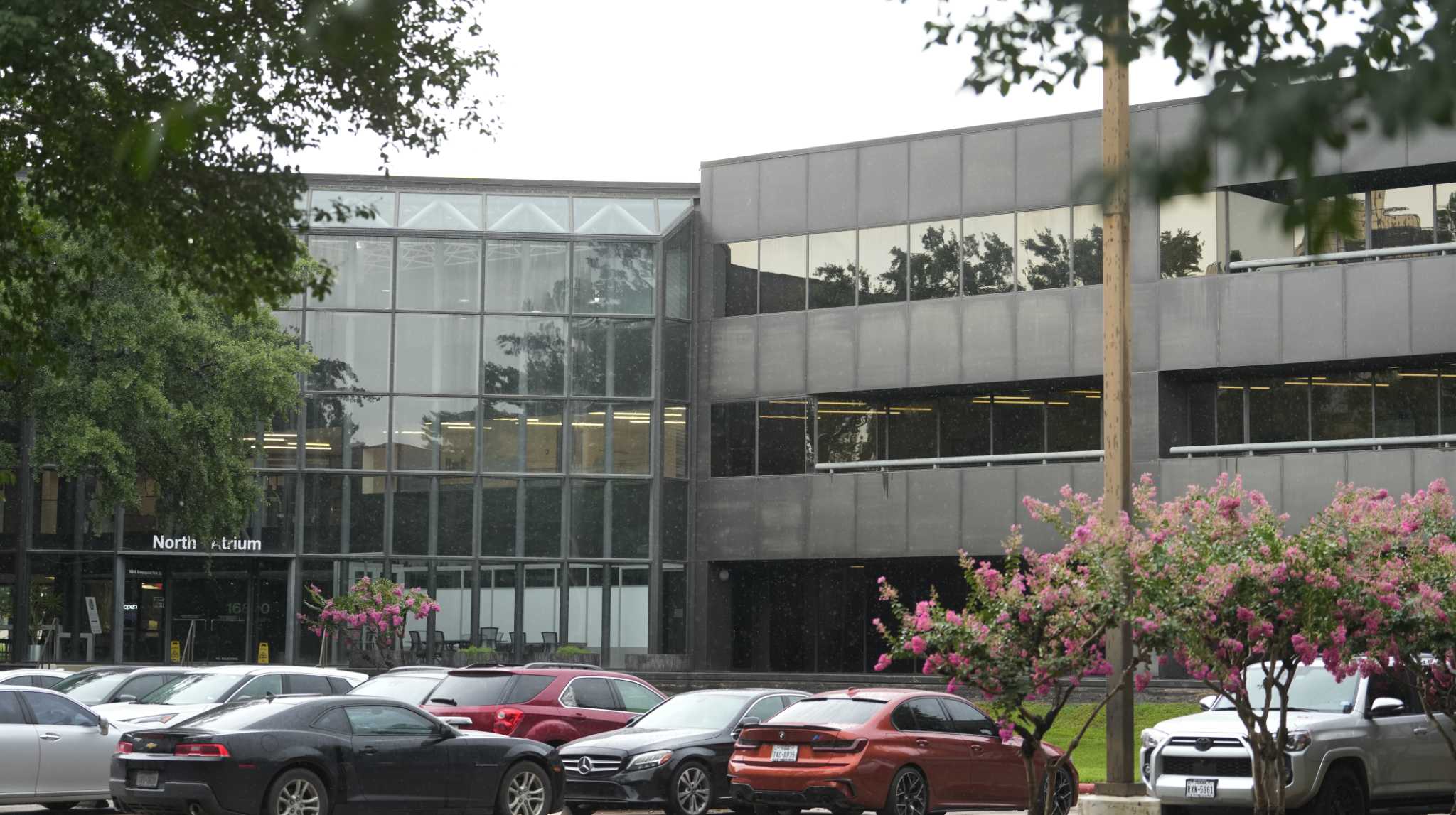 https://s.hdnux.com/photos/01/50/40/22/27395221/3/rawImage.jpg