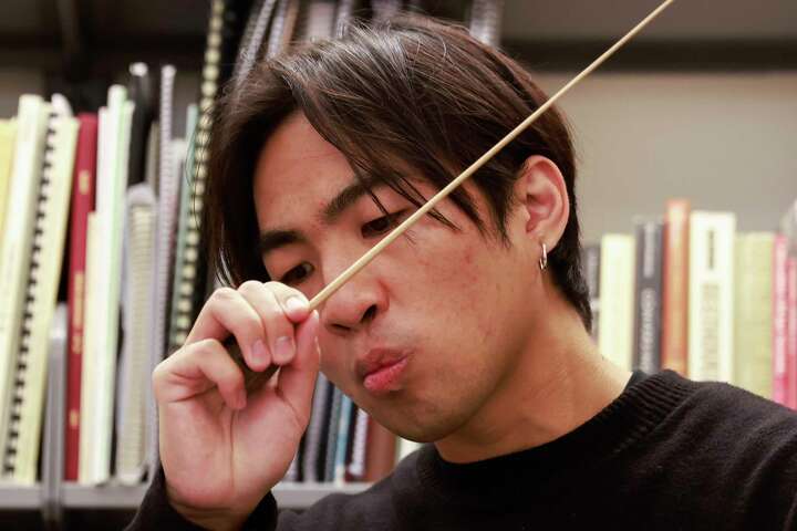 Understanding the vital role of a conductor in orchestra performances