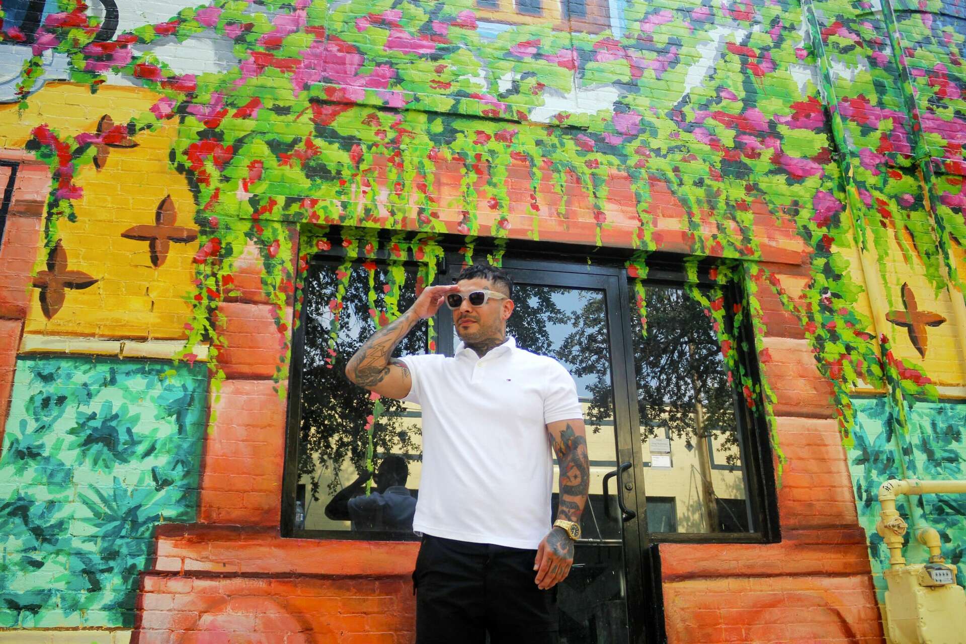 Laredo downtown mural by Abel Gonzalez reveals Spanish colonial style