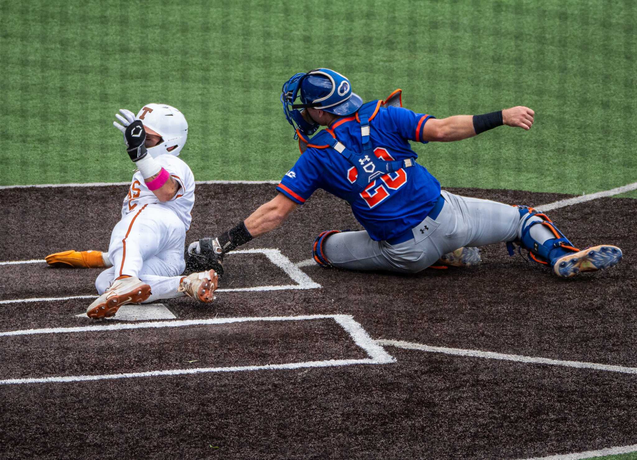 Why depth is key for Schlossnagle, 2026 Texas baseball | Golden