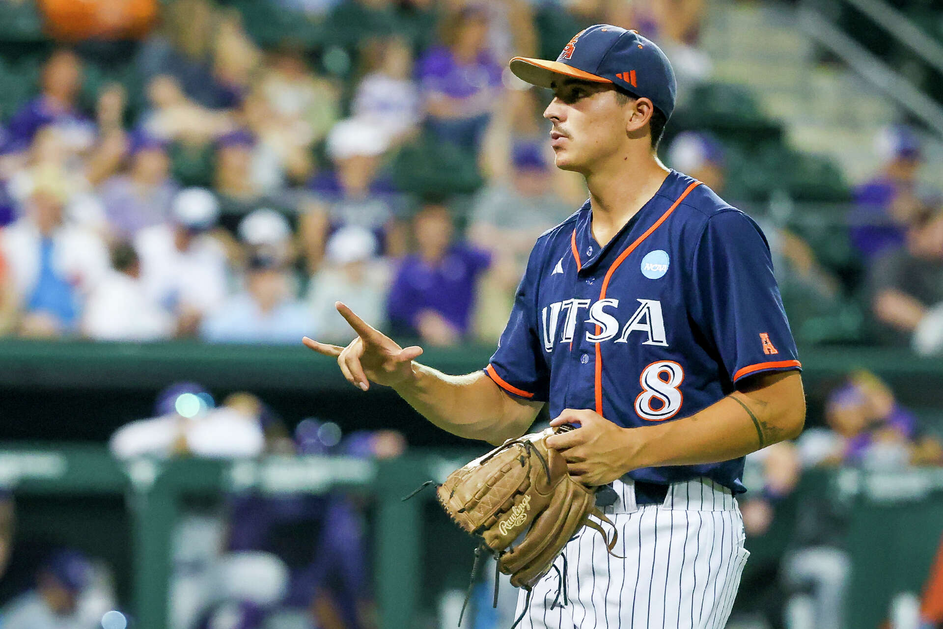 UTSA baseball falls to No. 15 UCLA in NCAA super regional opener
