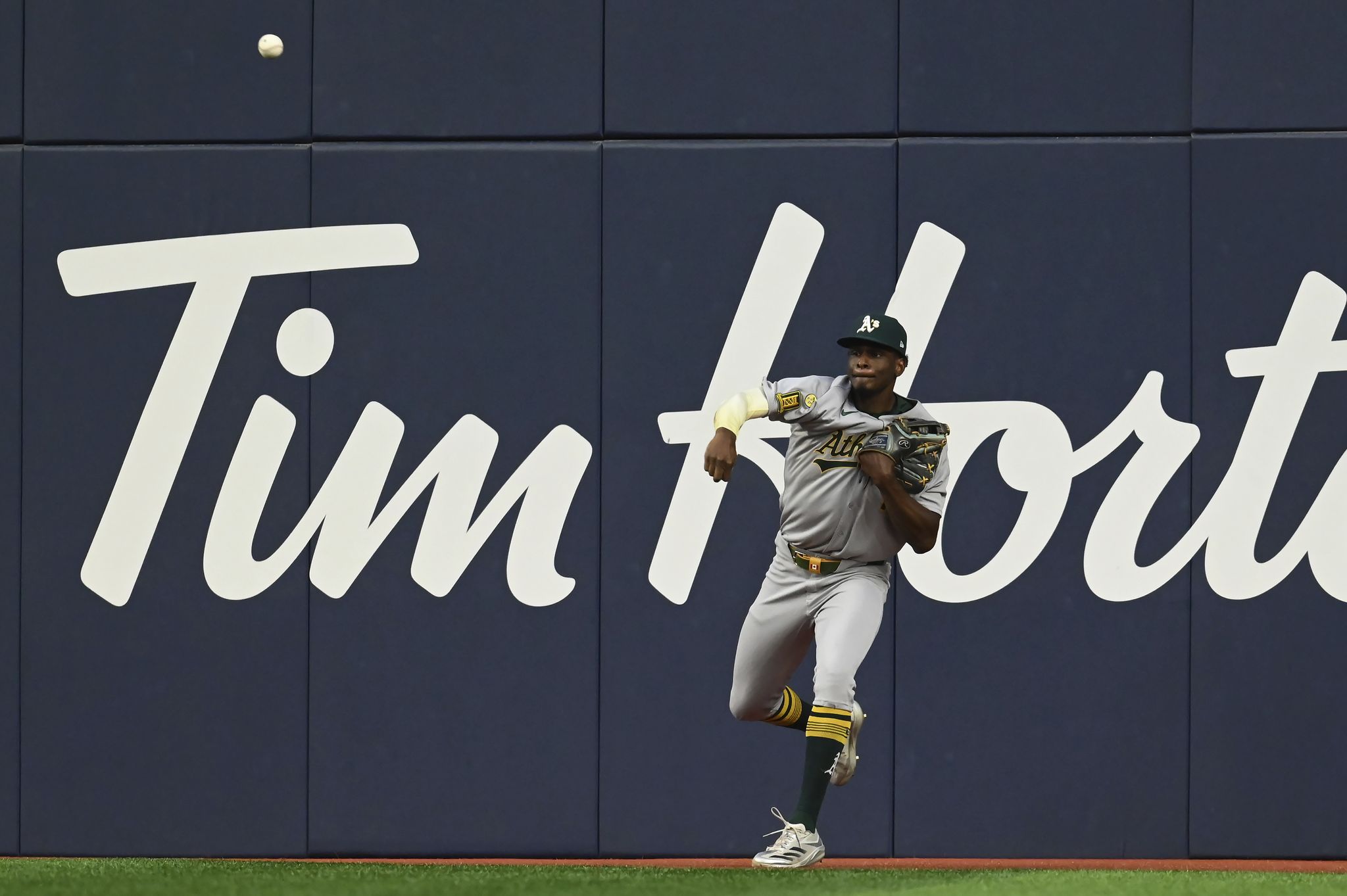 Home sweet homer Athletics rookie Denzel Clarke's 1st major league HR