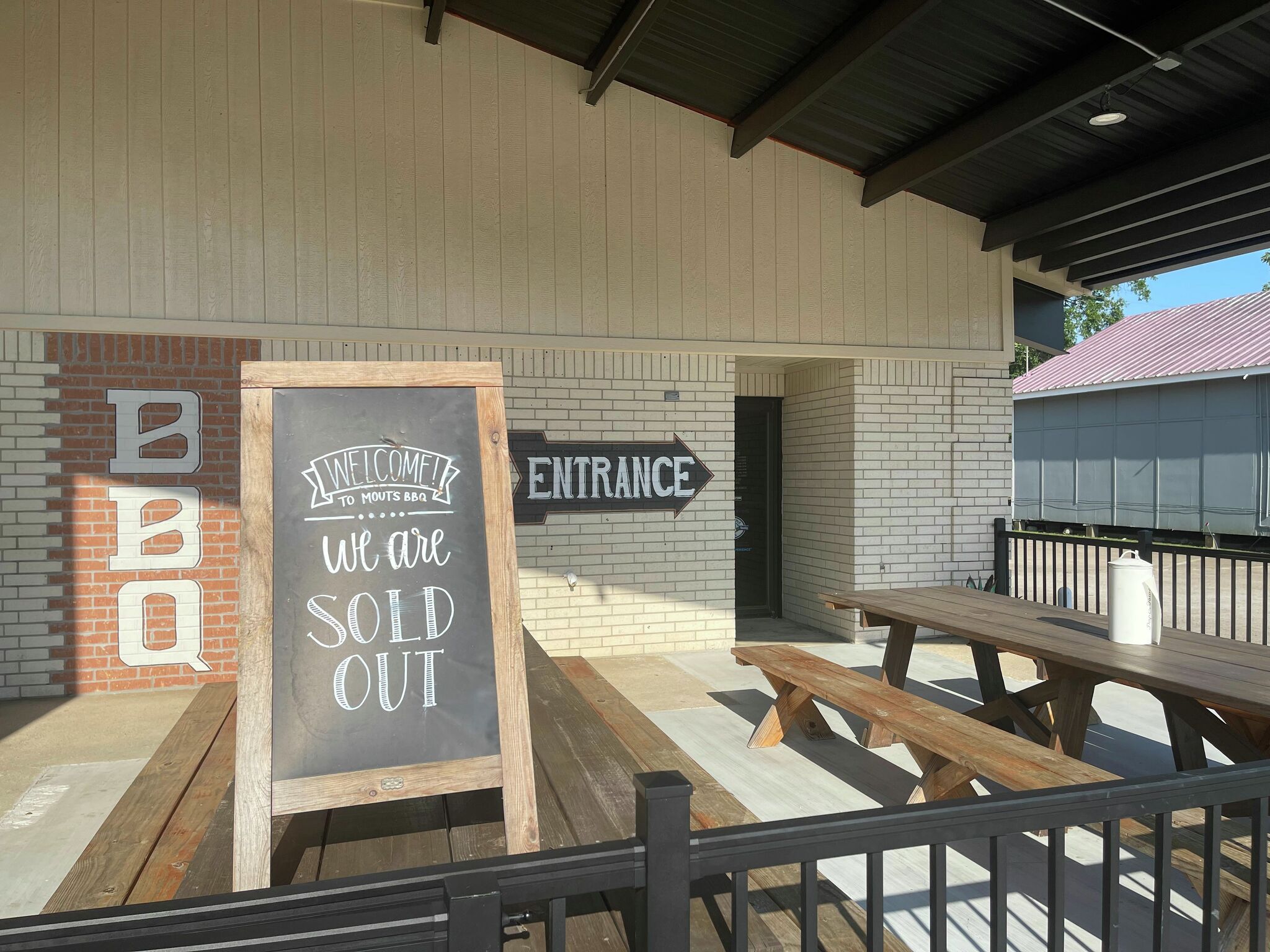 Renowned Winnie barbeque spot officially closes its doors