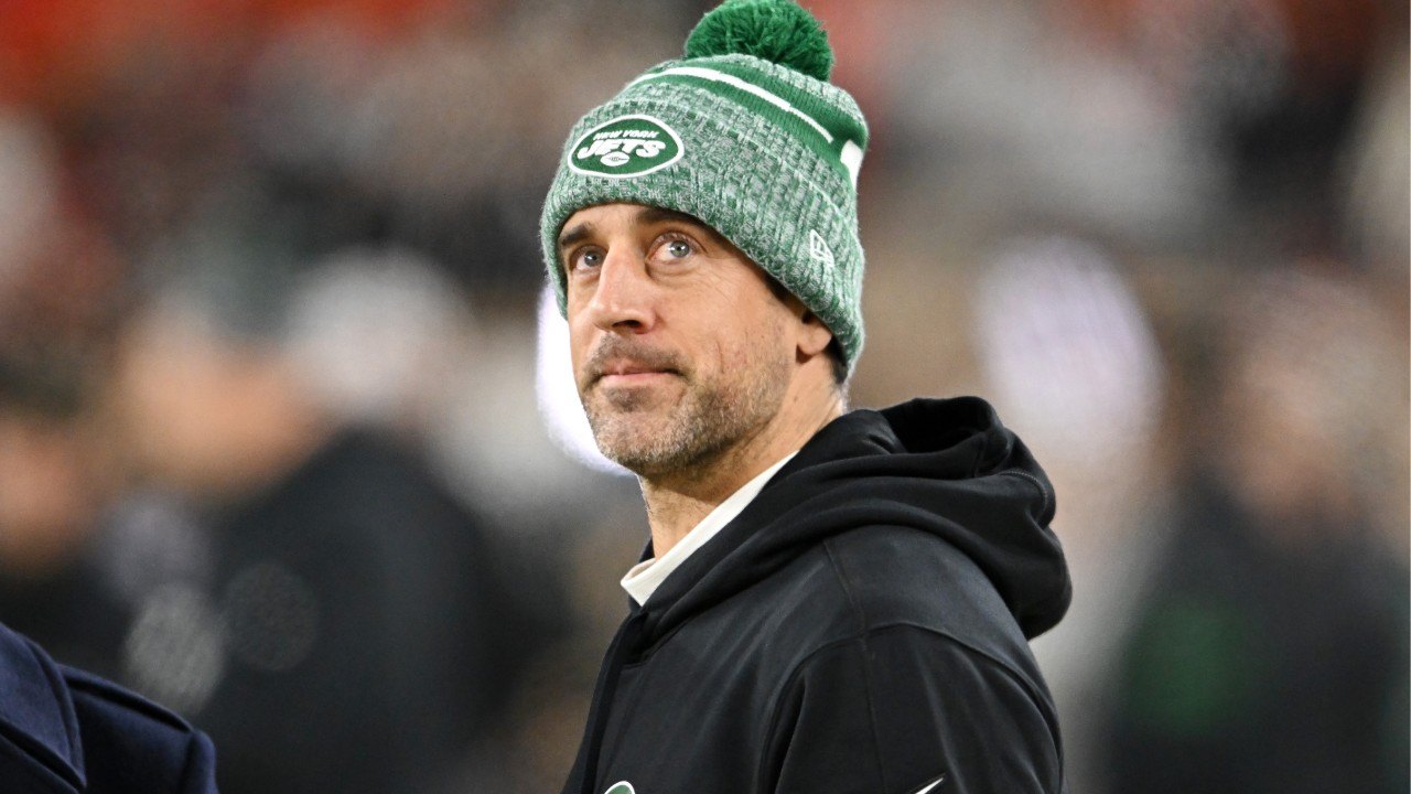 Aaron Rodgers Signs With Pittsburgh Steelers-Does This Mean He'll Bid Farewell to $10 Million New Jersey Mansion?