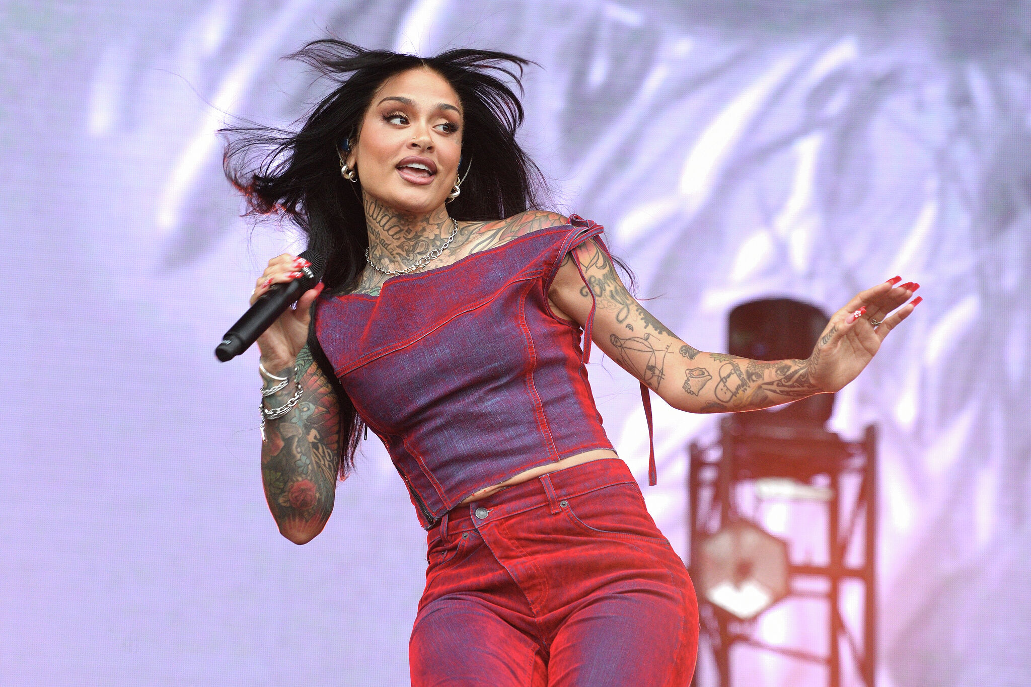 https://s.hdnux.com/photos/01/50/46/57/27421689/3/rawImage.jpg