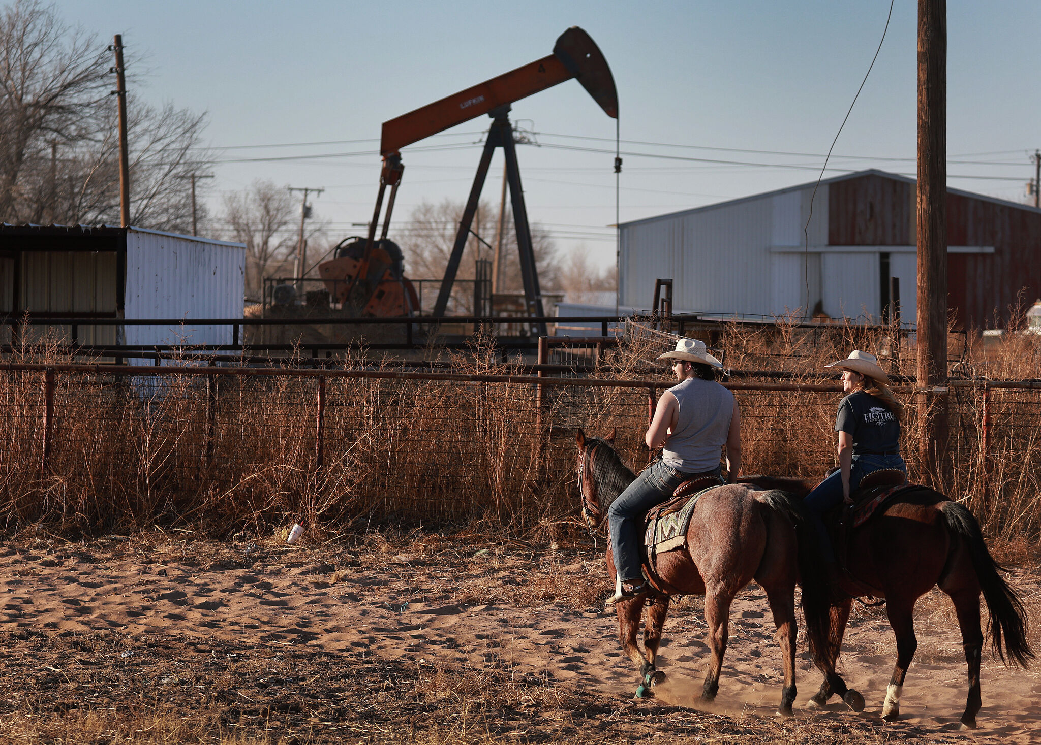 In Texas oil country, Trump enthusiasm wanes as prices plunge