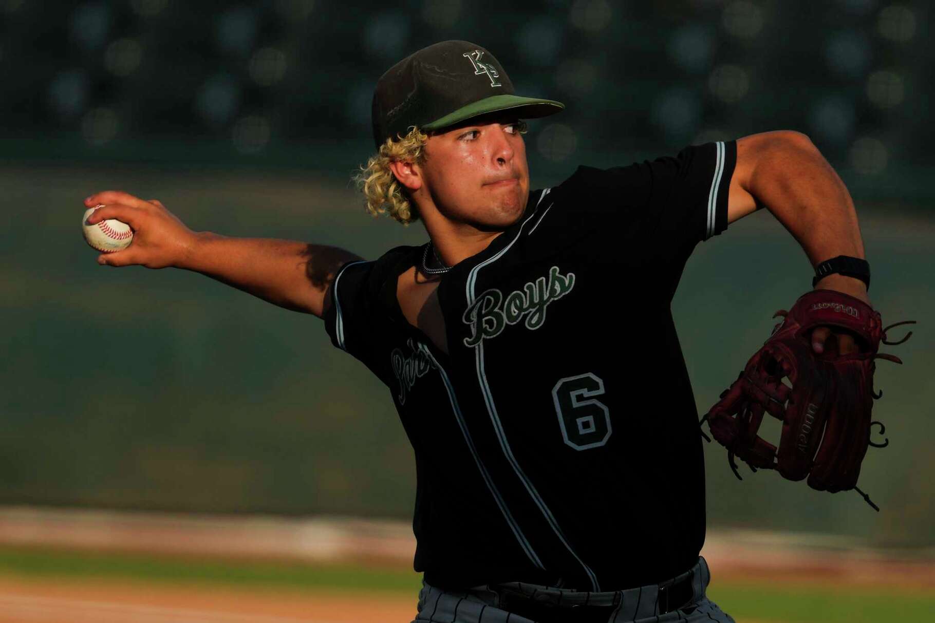 Kingwood Park relief pitcher Landon Coburn (6) delivers during the sixth inning of the Class 5A Division II state championship in Round Rock, Friday, June 6, 2025.
