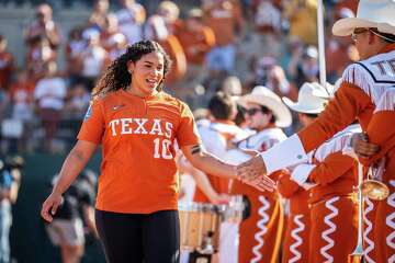 Texas star Mia Scott turns pro, joins Athletes Unlimited