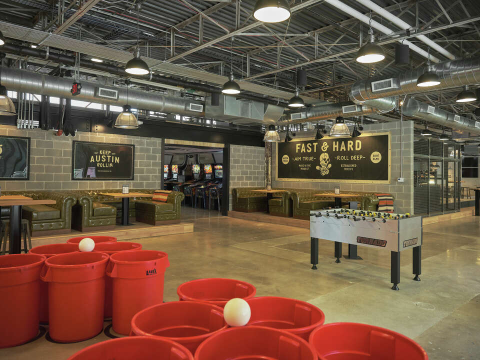 JewBoy Sliders to open inside Pins Mechanical at St. Elmo