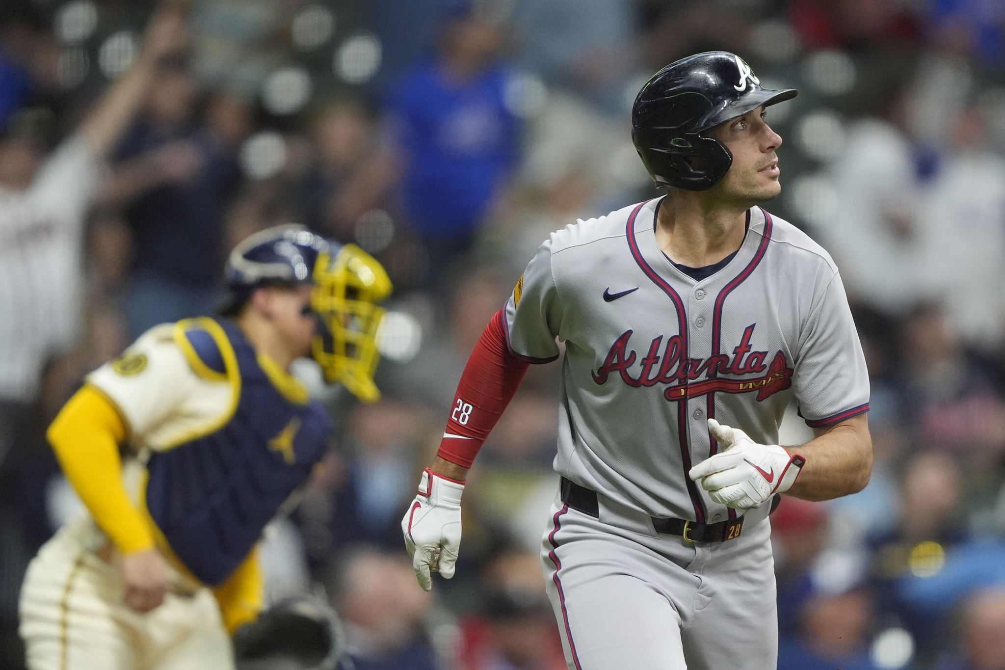 Sale sparkles as Braves snap seven game skid by beating Brewers 7 1 Sale sparkles as Braves snap seven game skid by beating Brewers 7 1