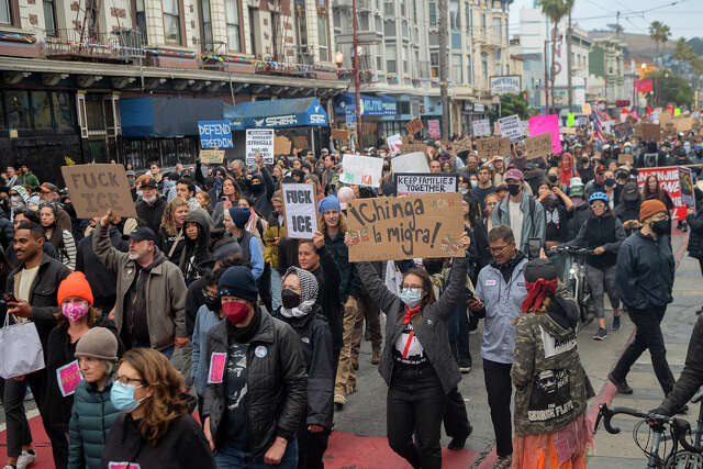 Thousands gather in SF for 'epic battle' against ICE amid Calif. raids