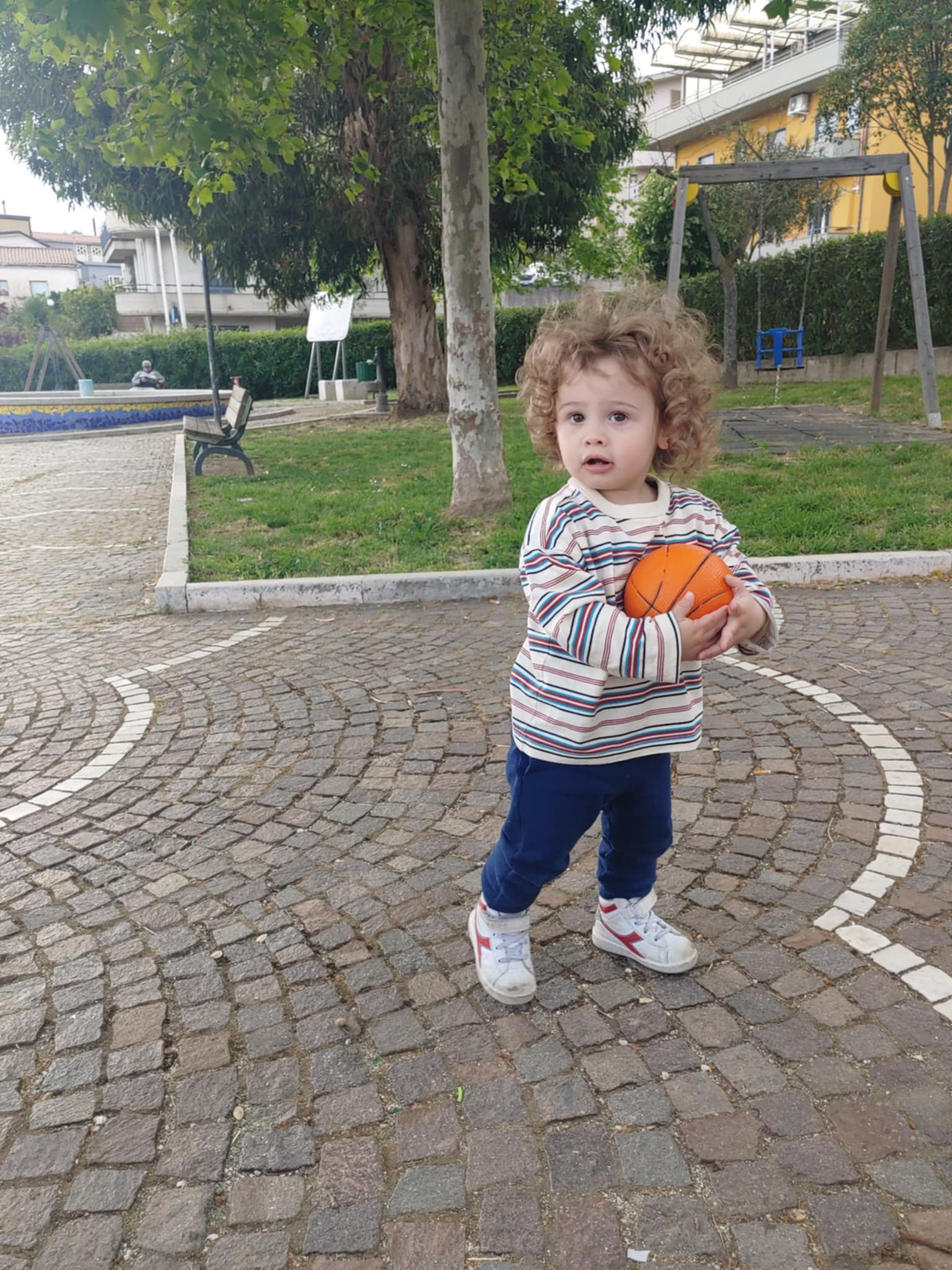 https://s.hdnux.com/photos/01/50/51/26/27432350/3/rawImage.jpg
