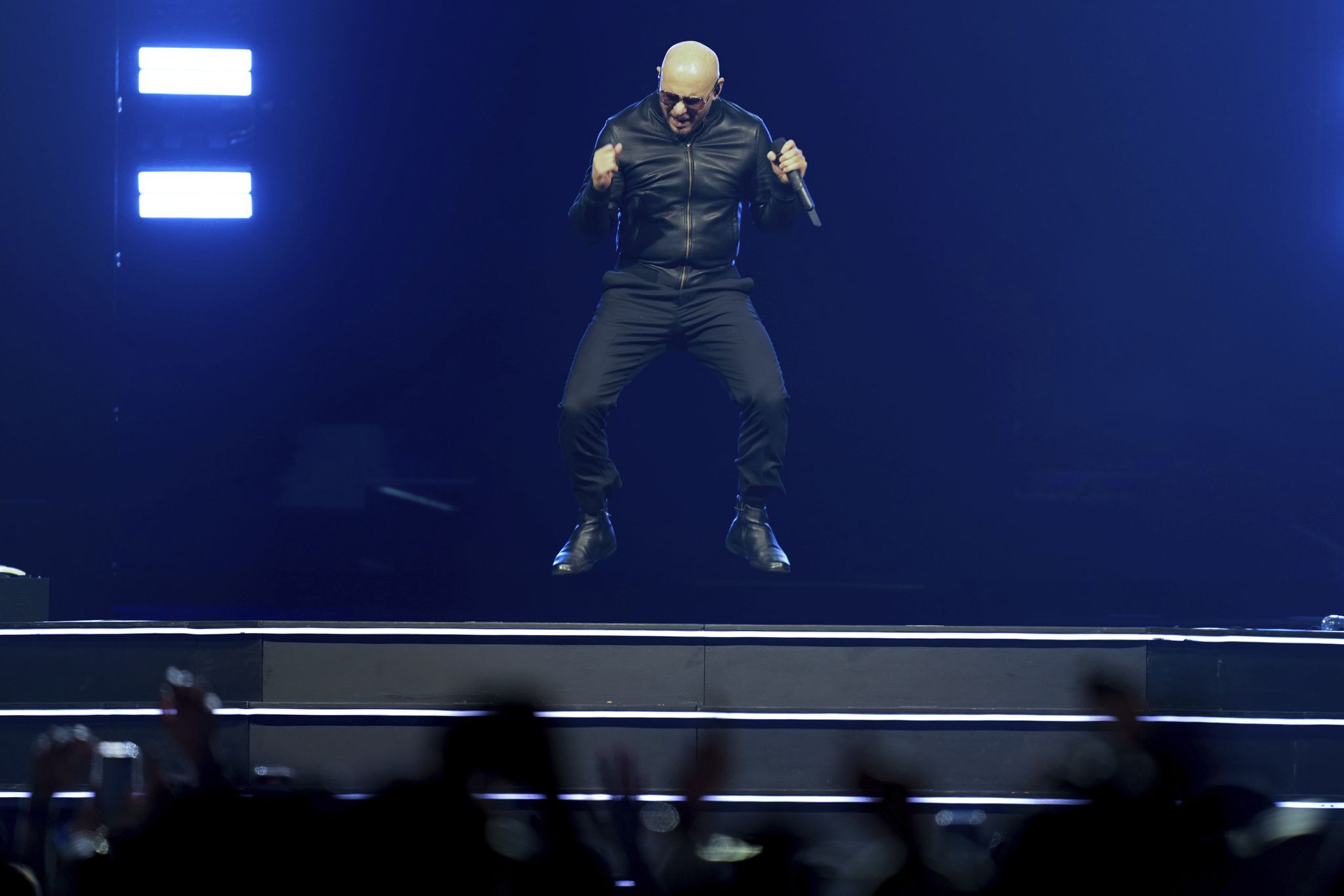 Pitbull, le roi des scènes : une connexion unique avec ses fans