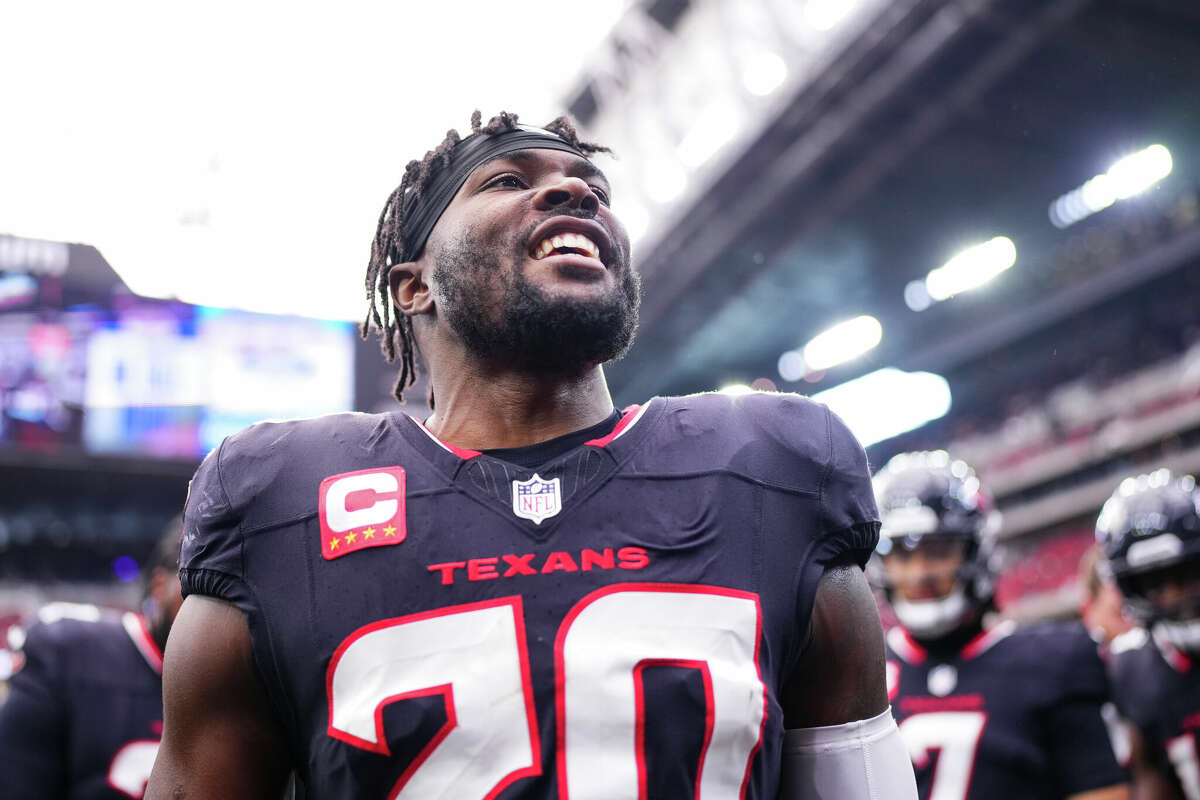 Texans veteran safety Jimmie Ward was arrested early Thursday on felony charges.