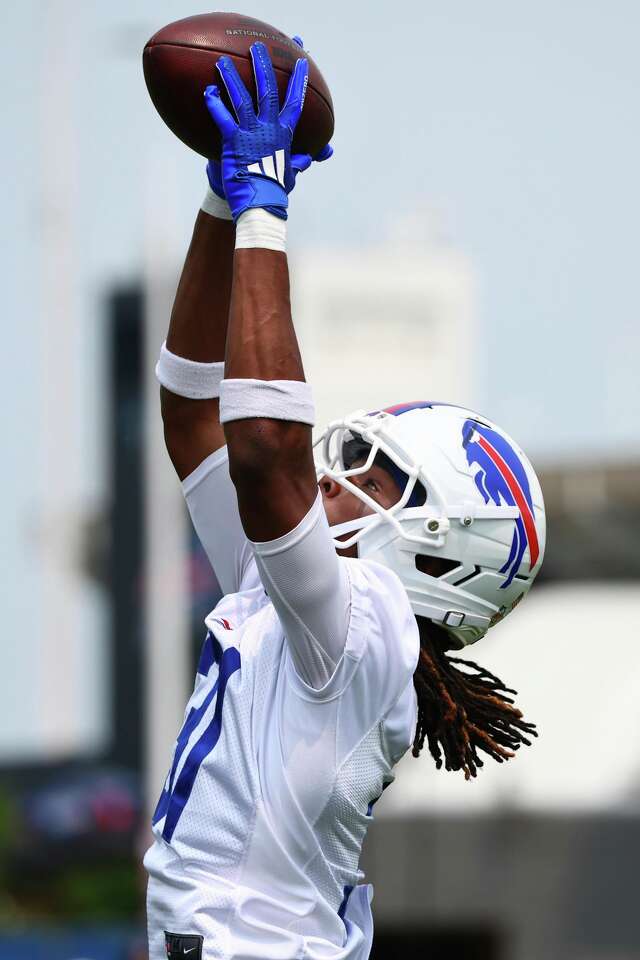 Buffalo Bills sign 1st-round pick Maxwell Hairston