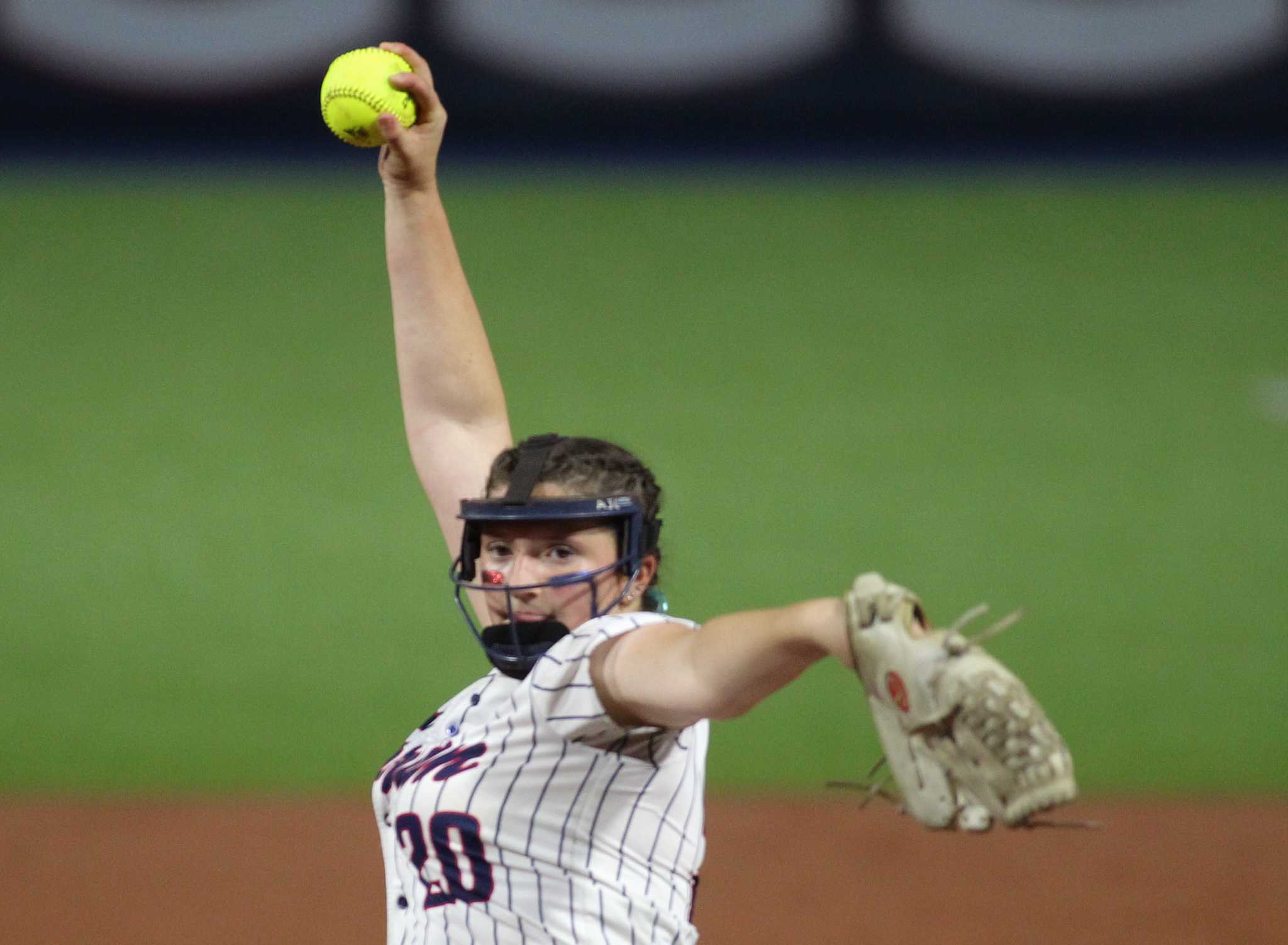 connecticut-softball-top-performers-for-ct-tournaments