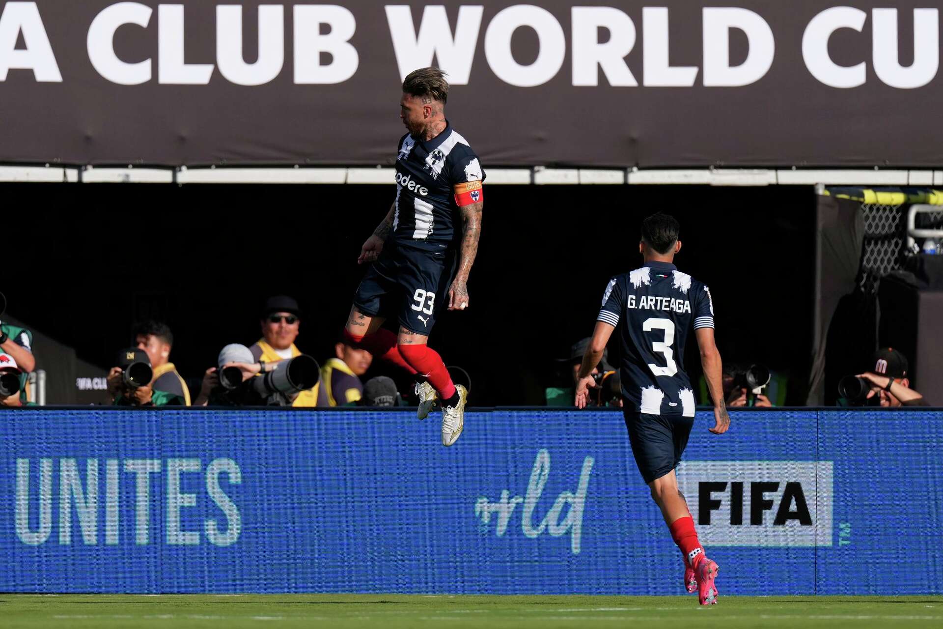 Not slowing down at 39, Sergio Ramos soars and scores a goal for the