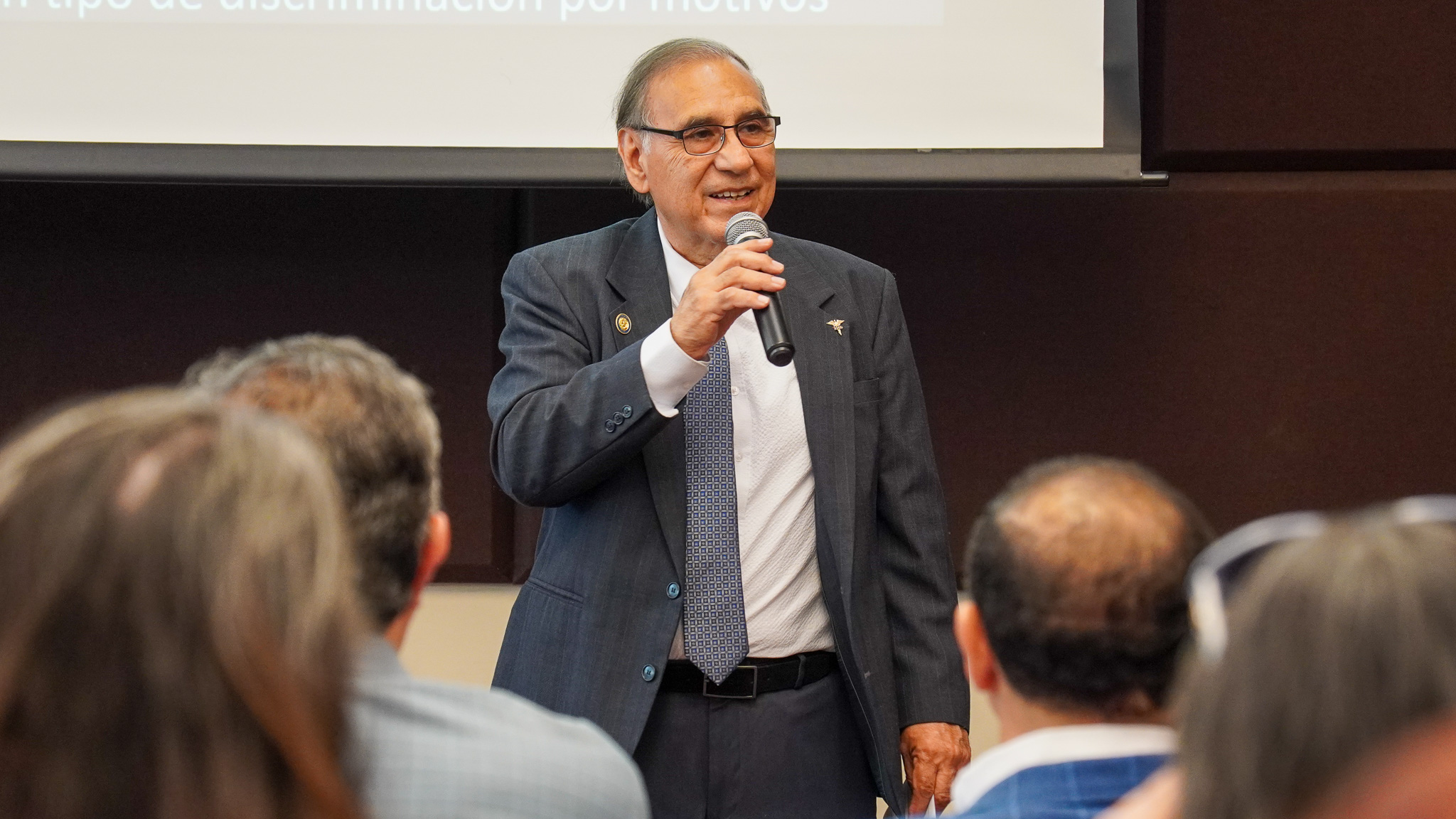 Mayor invites public to data center town hall