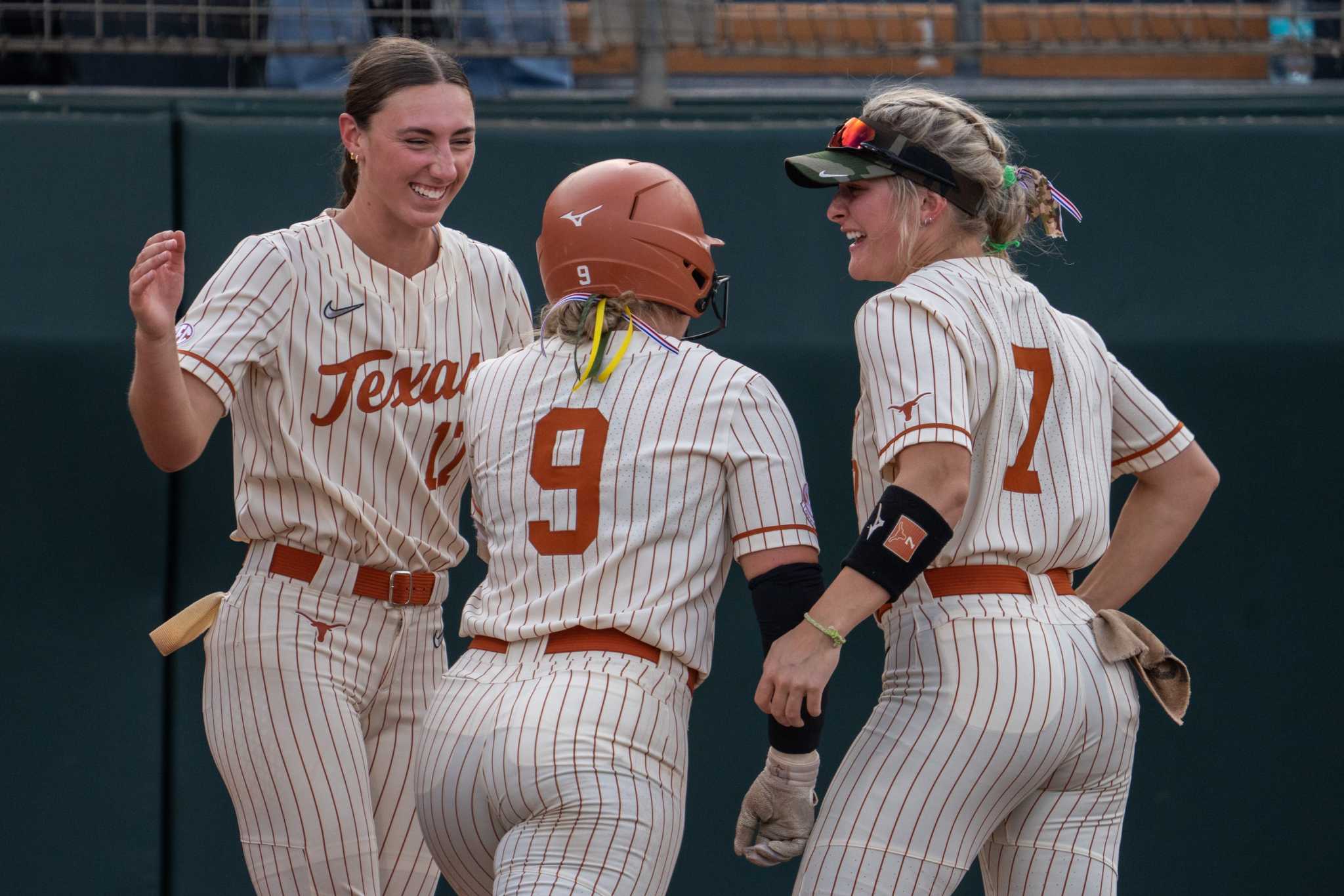 Texas softball: Where do the Longhorns rank in the polls after beating LSU?
