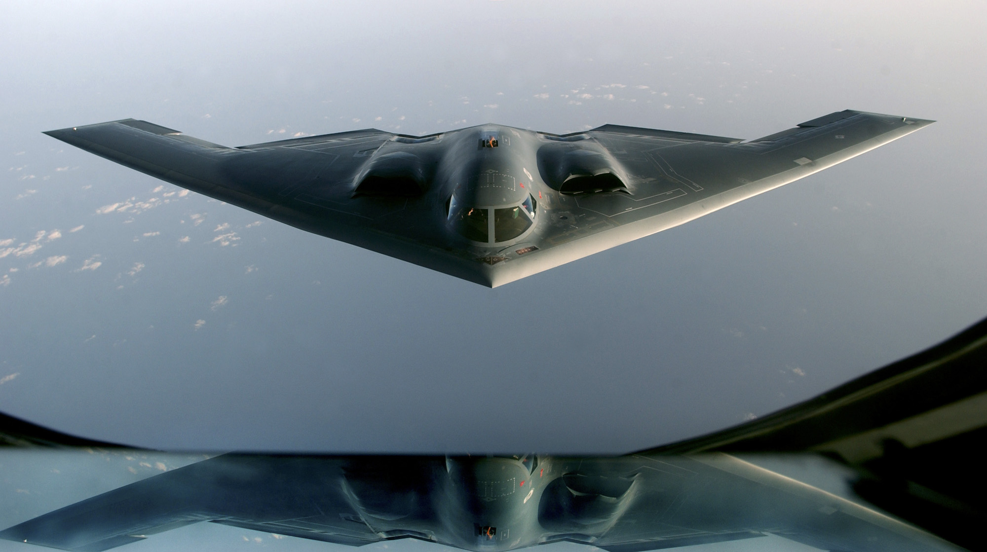 Social media tracks U.S. B-2 bombers west across Pacific. Here's what we ...