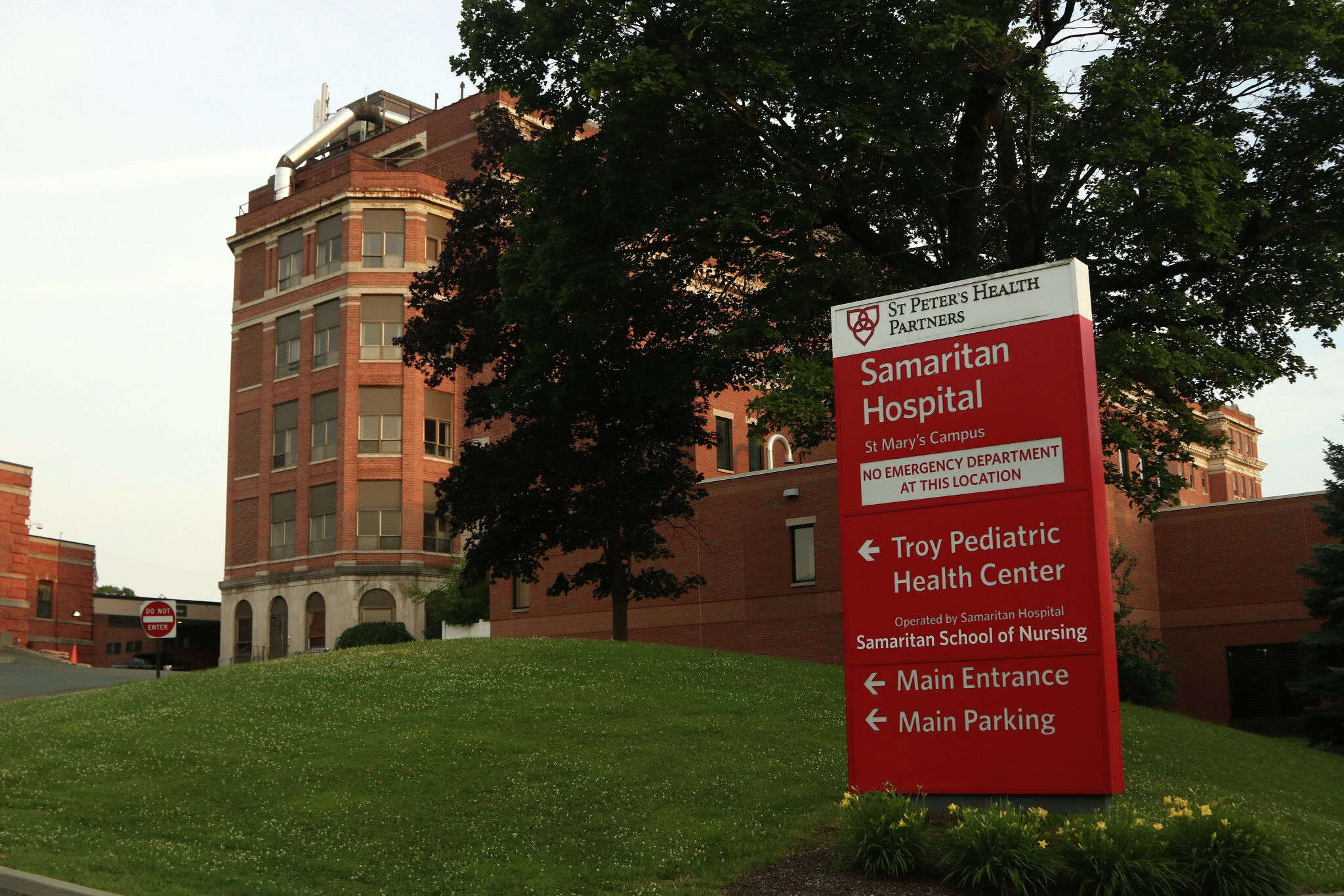 NY Hospitals Brace for 'Catastrophic' Cuts: Medicaid Changes Threaten Healthcare System
