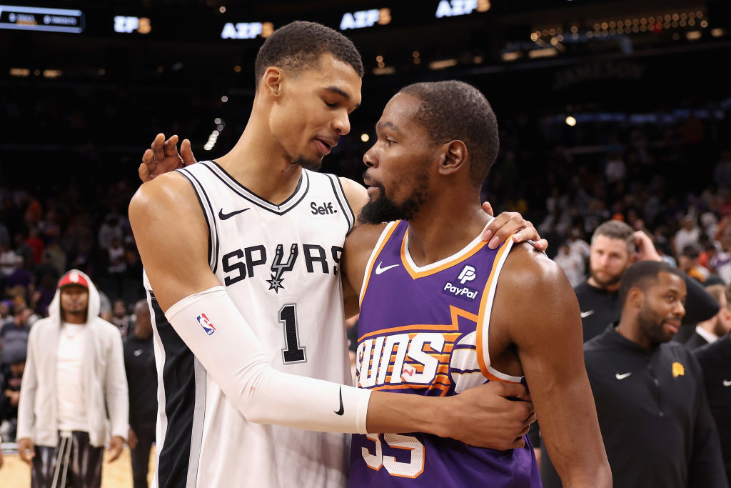 Kristaps Porzingis to the Spurs? Rumor swirl around the 'Unicorn'
