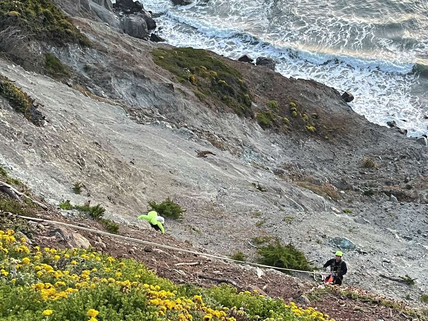 Man hanging from cliff in SF Presidio is rescued at sunset