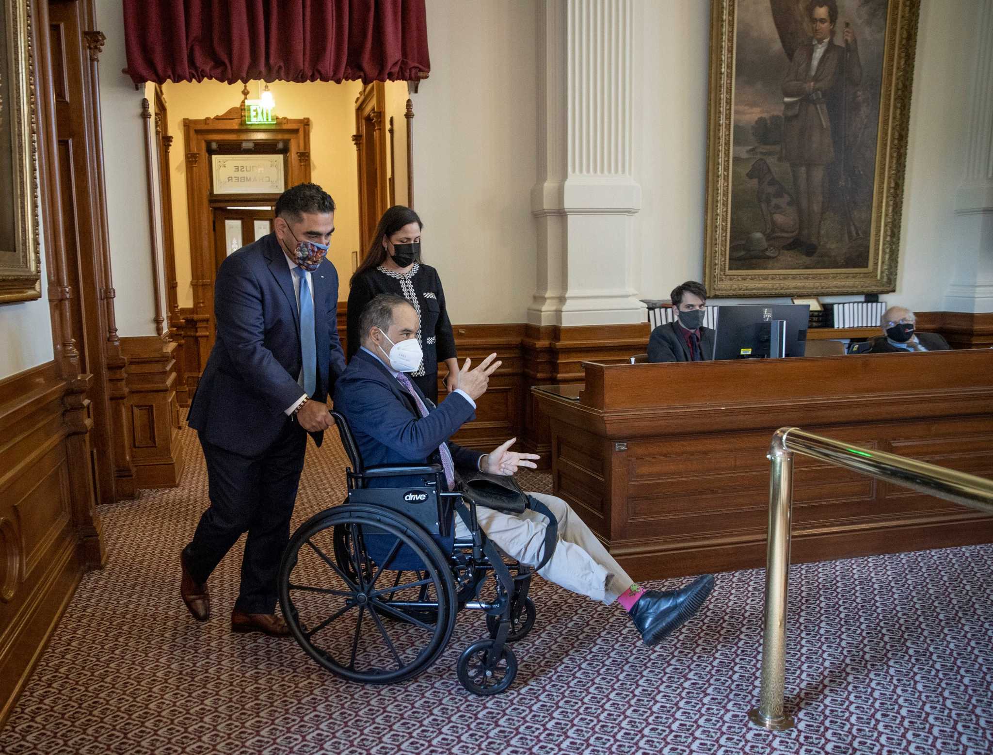 Enough Texas Democrats return to Austin to grant quorum in House chamber