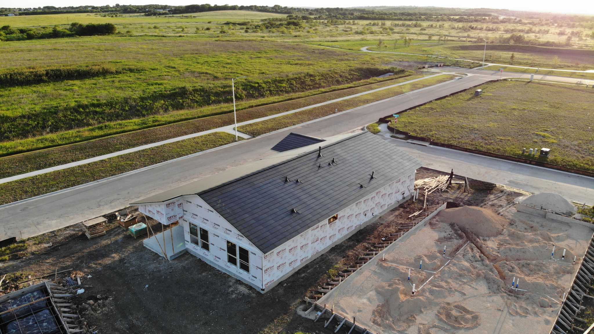 Solar Field Austin Austin neighborhood to be fueled by Tesla solar, battery tech