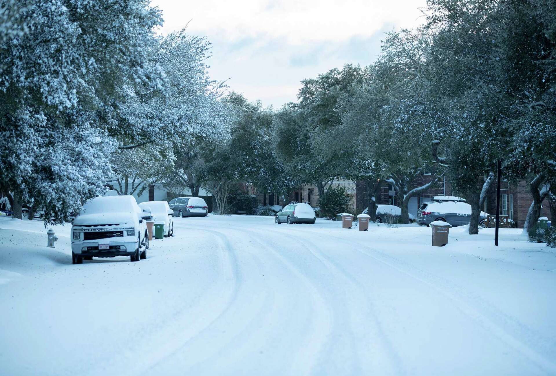From snow-covered to sun-baked: Austin photos capture devastating Texas ...