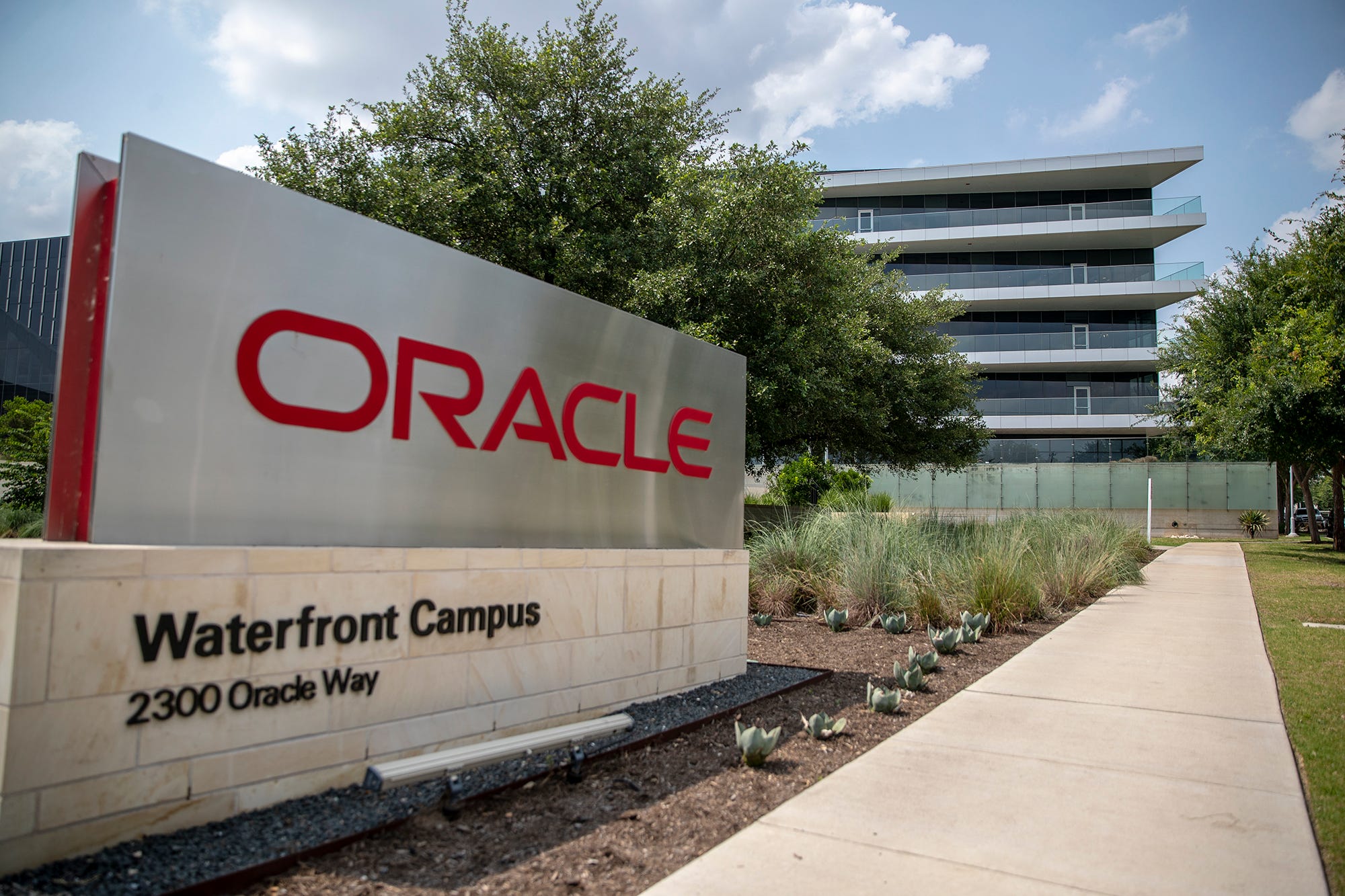 Oracle Austin Lady Bird Lake corporate campus hotel conference center