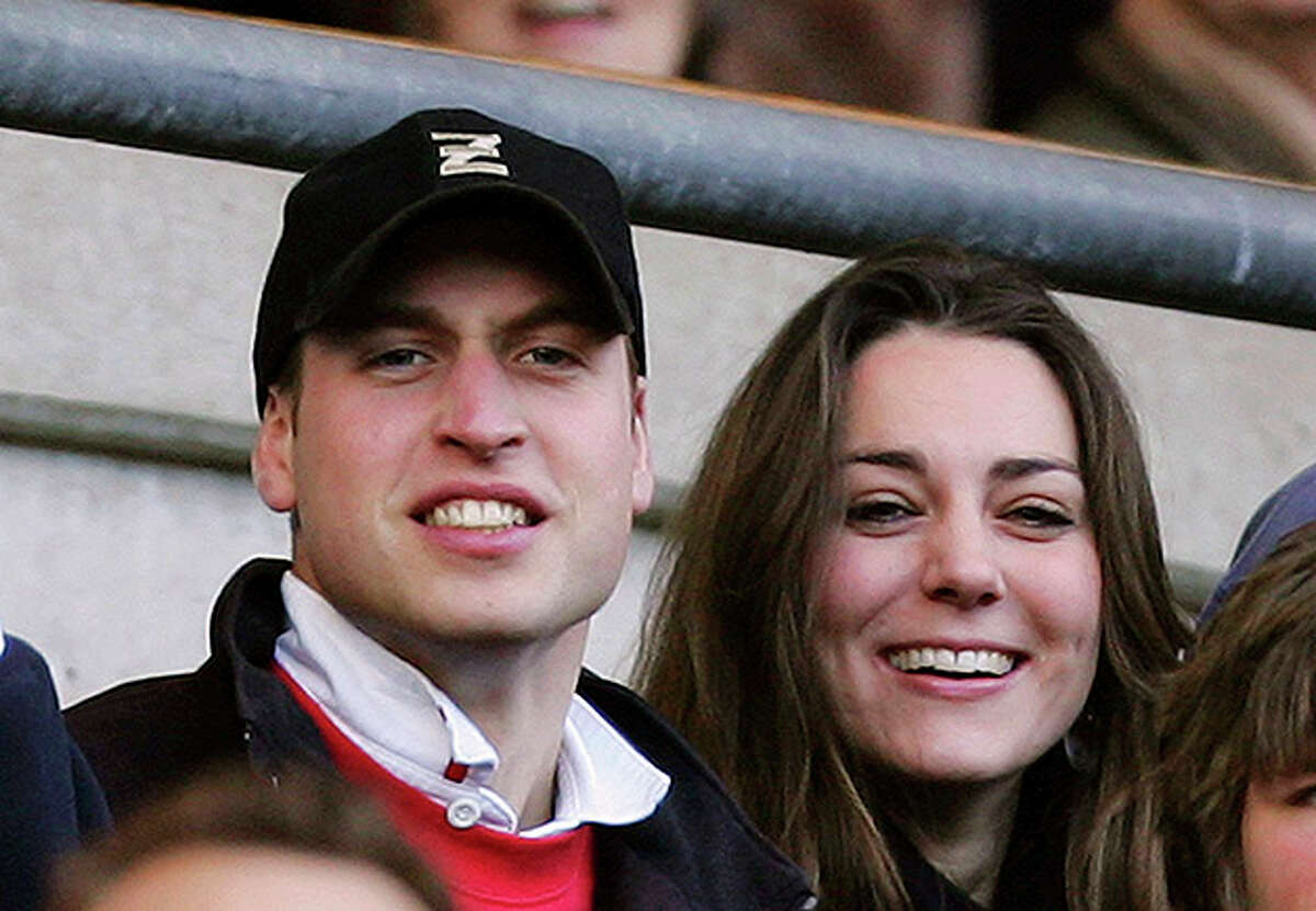 LONDON - FEBRUARY 10: Prince William (L) and Kate Middleton (R) watch the action during the RBS Six Nations Championship match between England and Italy at Twickenham on February 10, 2007 in London, England. (Photo by Richard Heathcote/Getty Images) *** Local Caption *** Prince William;Kate Middleton