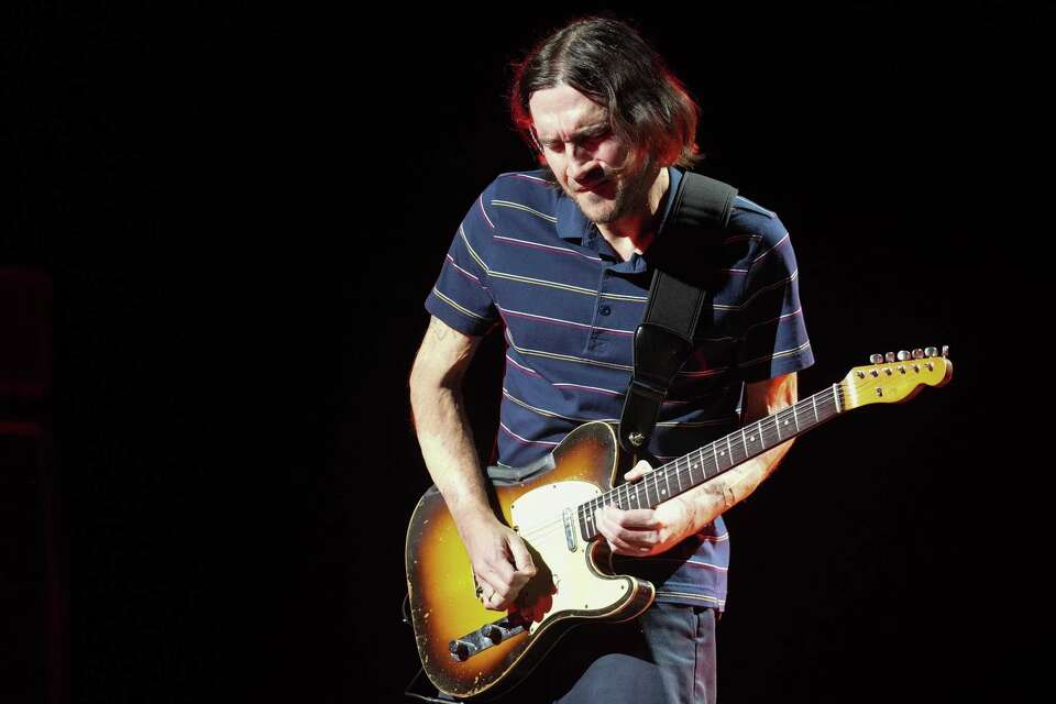 Gunman様/Red Hot Chili Peppers 2022CoachL rawImage.jpg