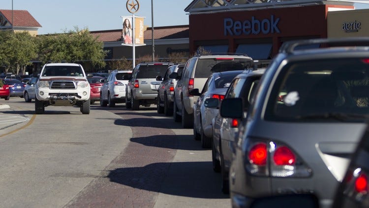 Tanger Outlets, Kohl's will offer extended holiday hours this week. See when