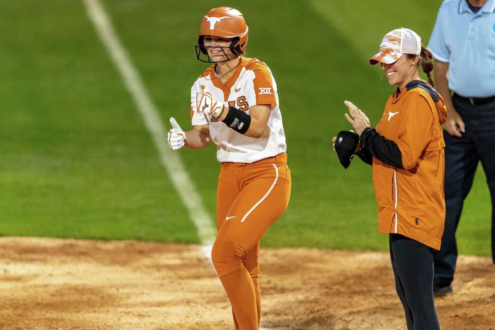Texas assistant softball coach Megan Bartlett hired by Arizona State
