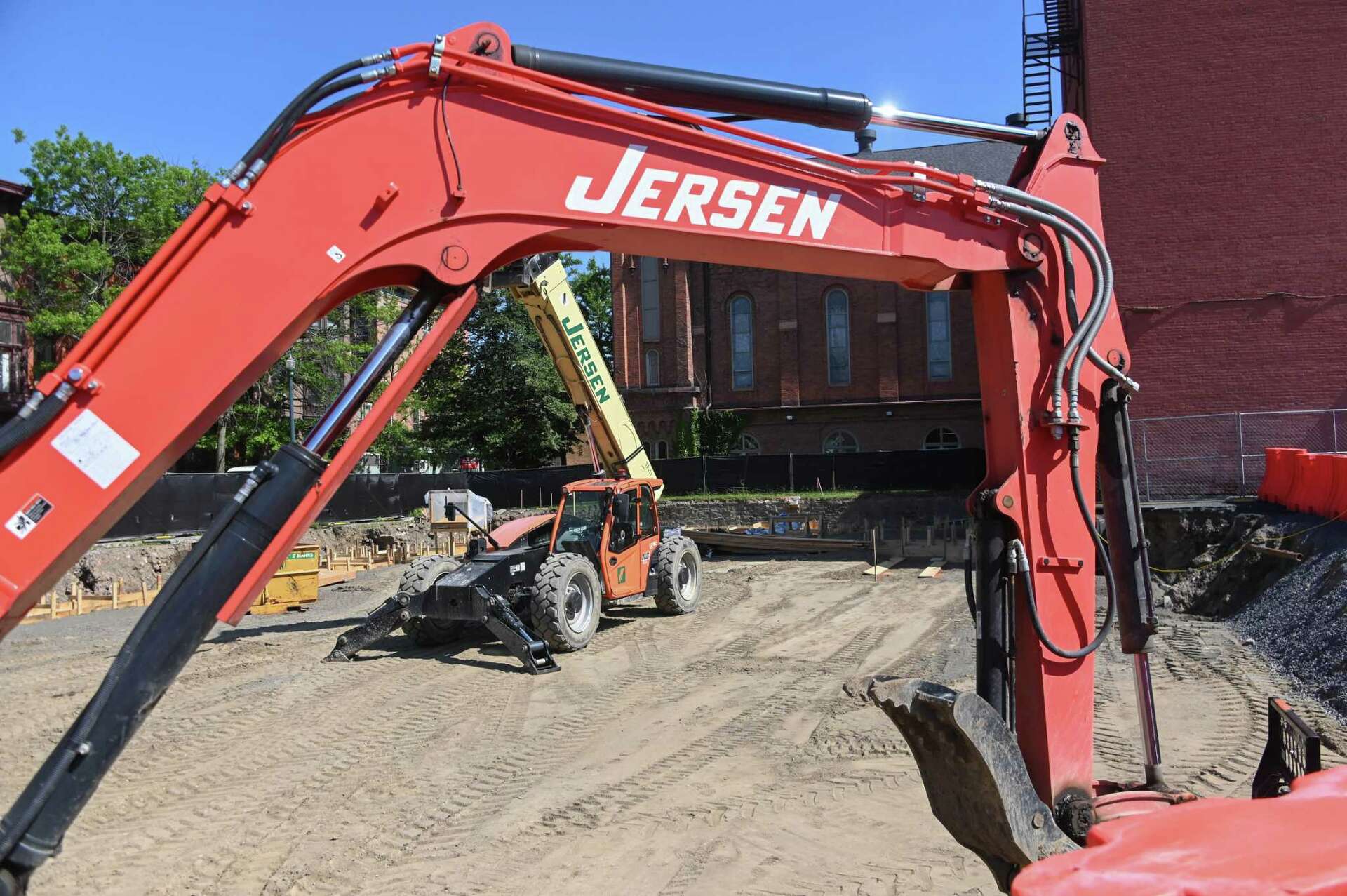 Curated visual reference: Rosenblum Development Breaks Ground On Zero Emission Apartment Complex Photo Inspiration
