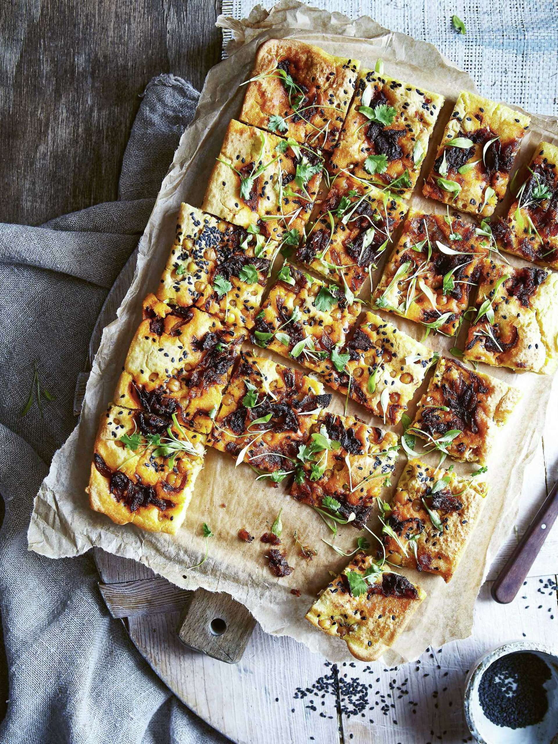 How to Cook Flatbread on Baking Tray: Easy, Crispy & Delicious