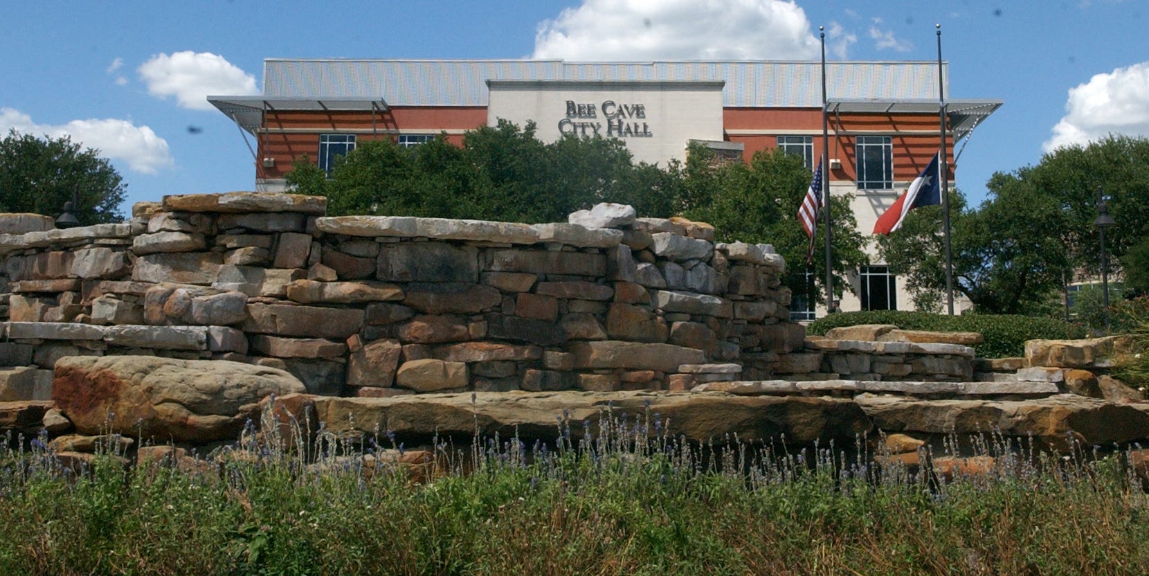 Bee Cave gives conditional OK to change in Village at Spanish Oaks plans