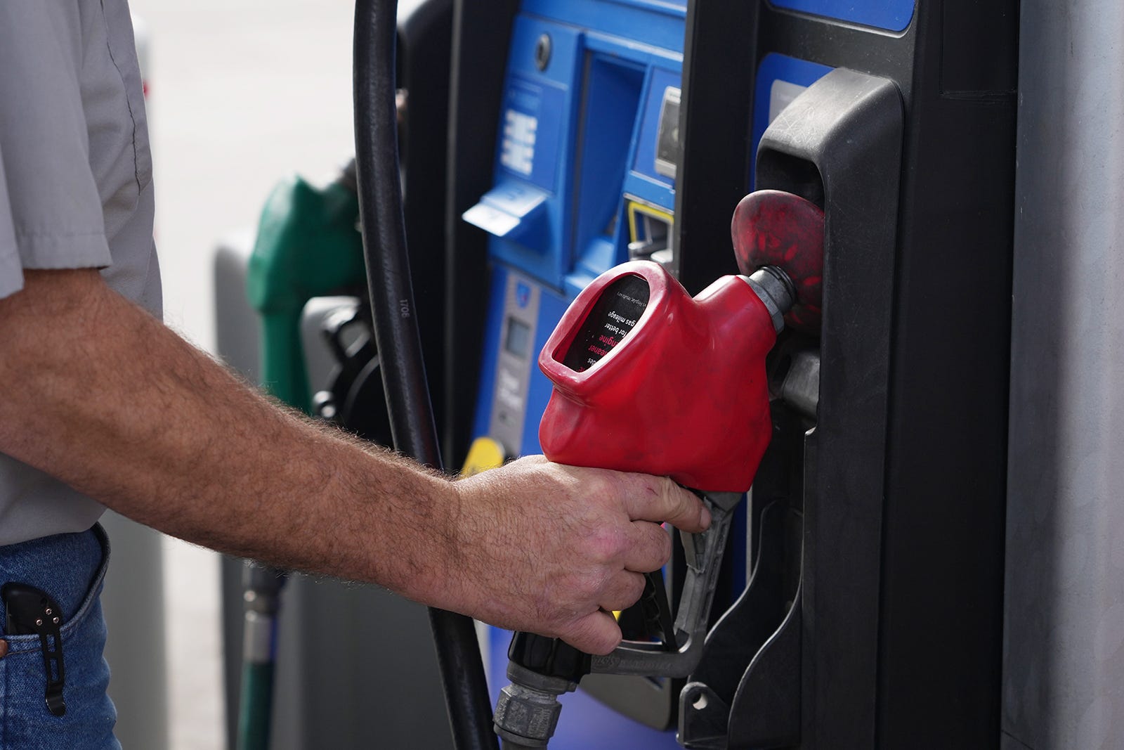 Why are gas prices going up? What to know about Texas fuel costs