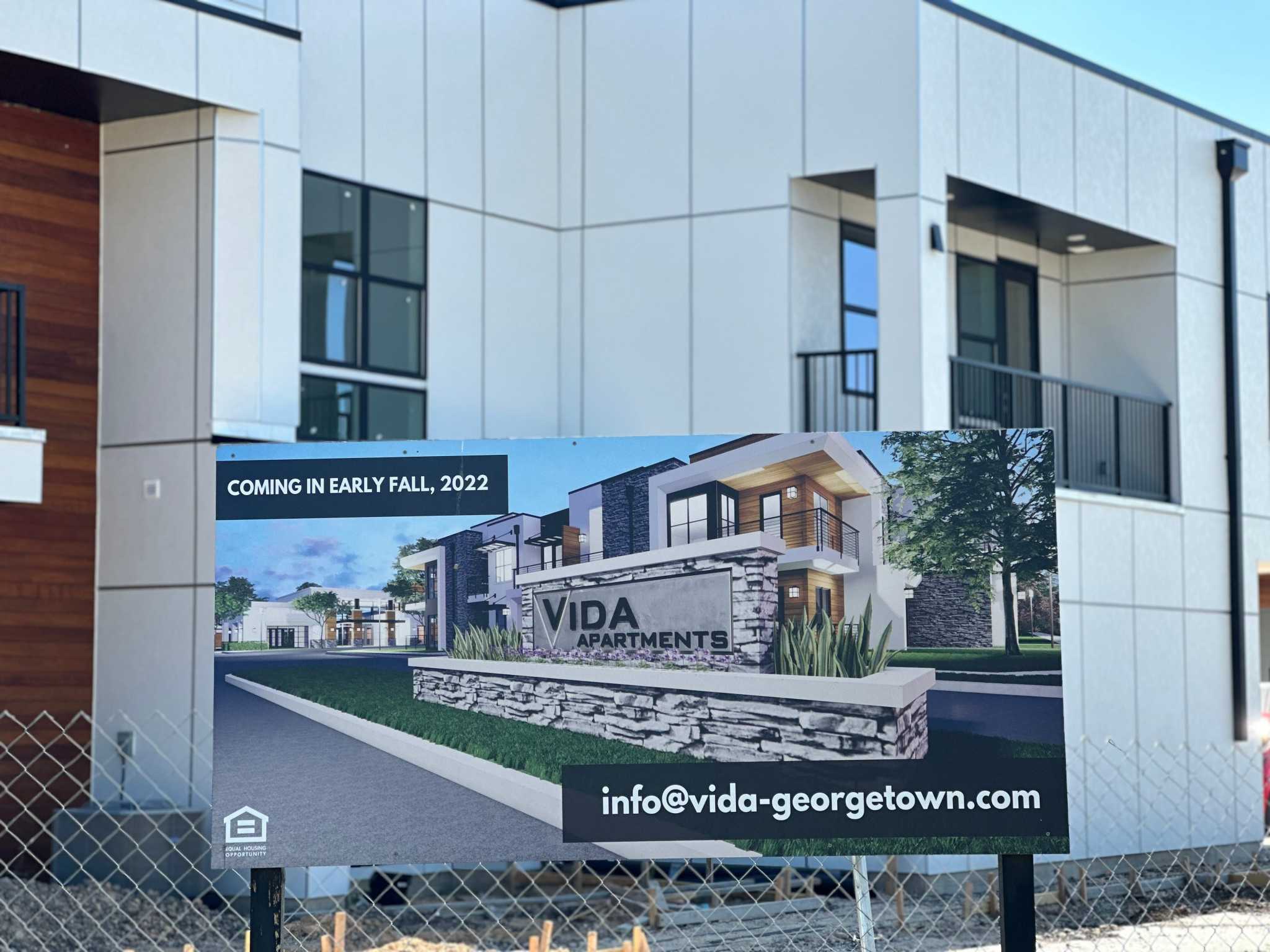 As cost of living rises in Austin, some seek workforce housing options