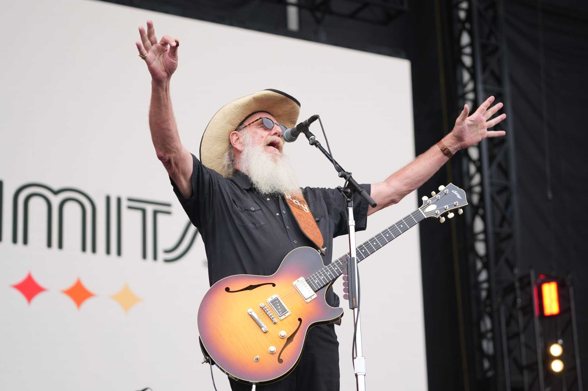 'It's 4:20 somewhere': Asleep at the Wheel kicks off ACL Fest with ...