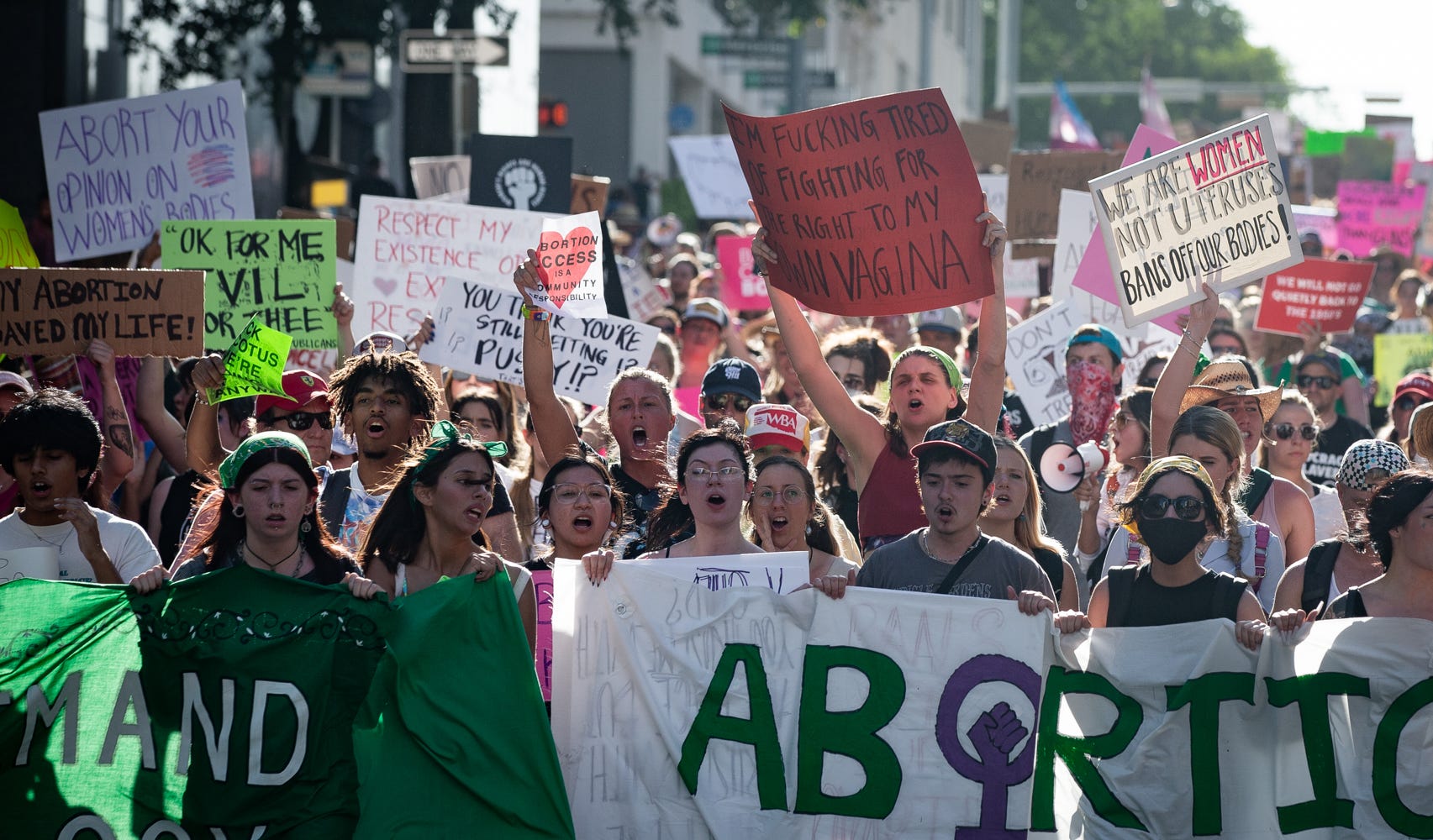 Abortion illegal in Texas again: Texas Supreme Court blocks order that ...