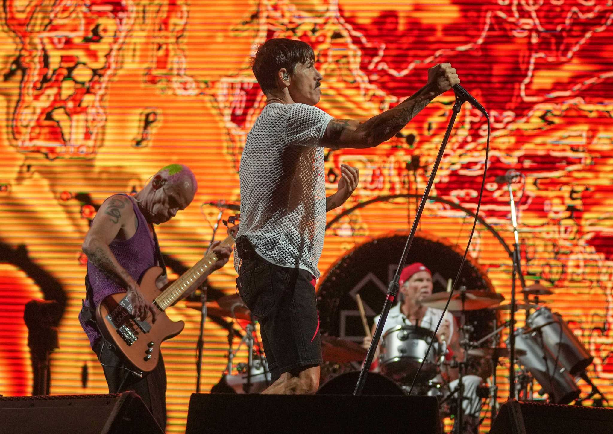 Gunman様/Red Hot Chili Peppers 2022CoachL Watch Red Hot Chili Peppers Debut Moving Tribute To Eddie