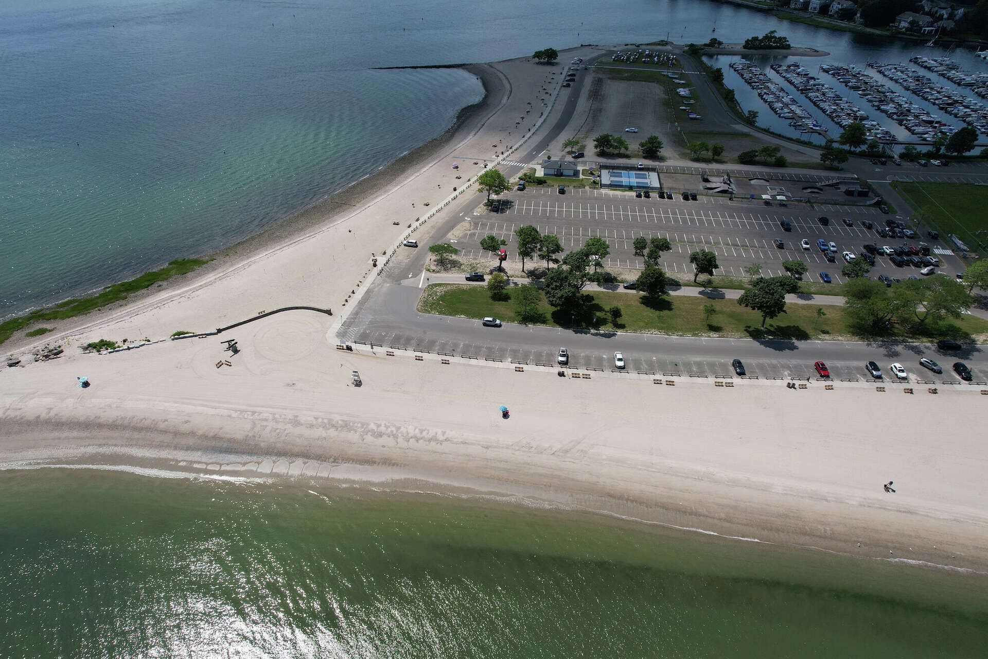 Can you drink alcohol at Connecticut beaches and parks?