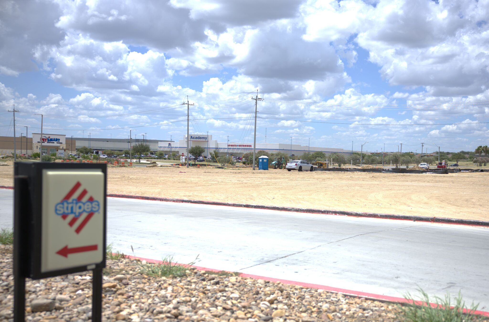 What's that going to be across from Academy and PetSmart off Loop 20?